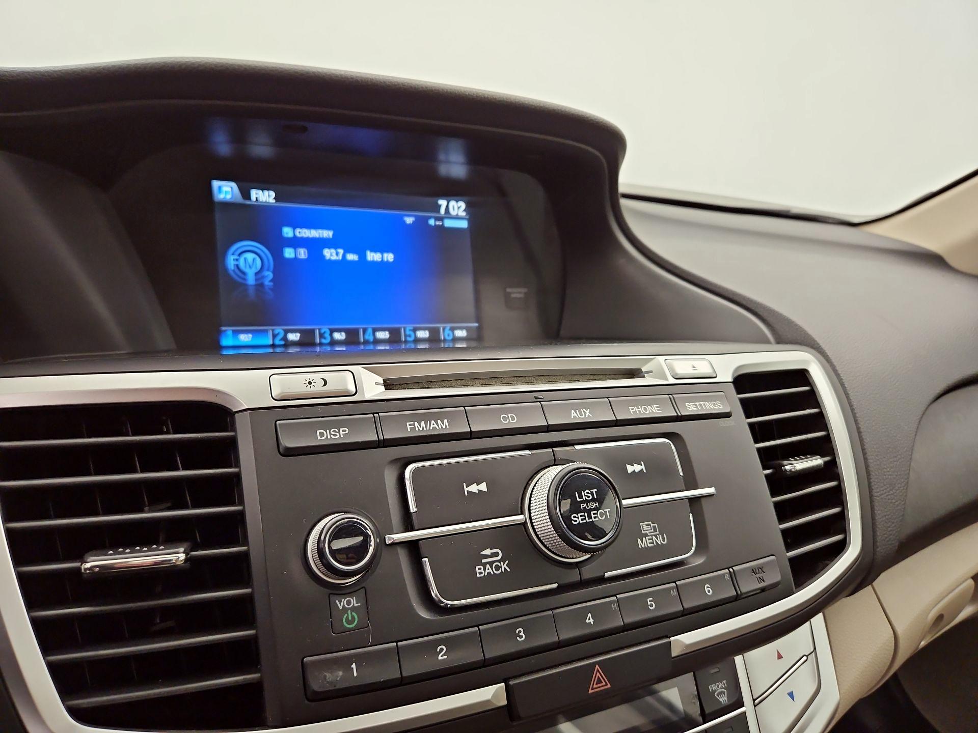 Thumbnail: 2015 Honda Accord - 15