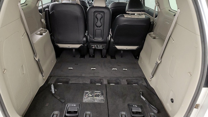 2019 Kia Sedona EX 22