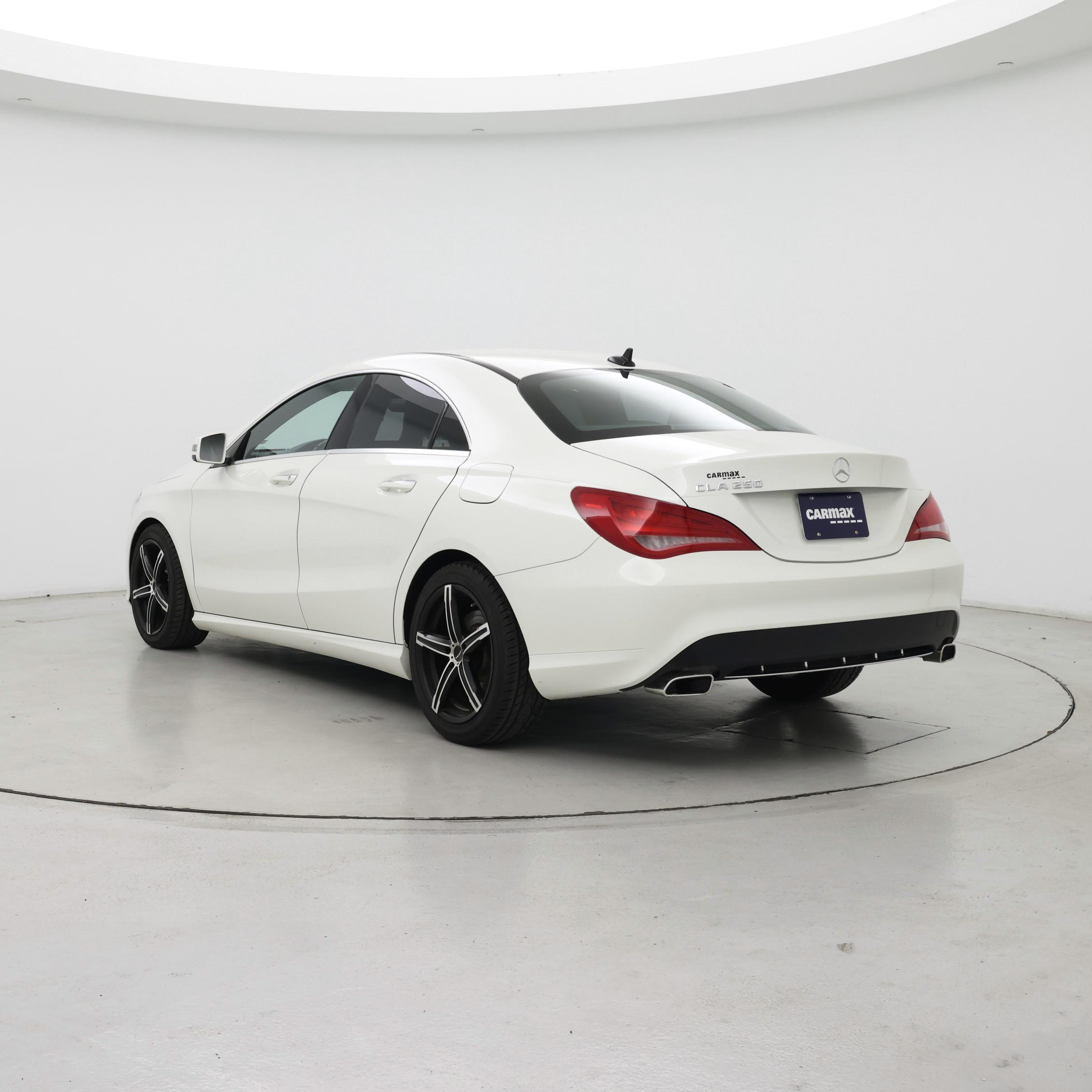 Thumbnail: 2015 Mercedes-Benz CLA - 2