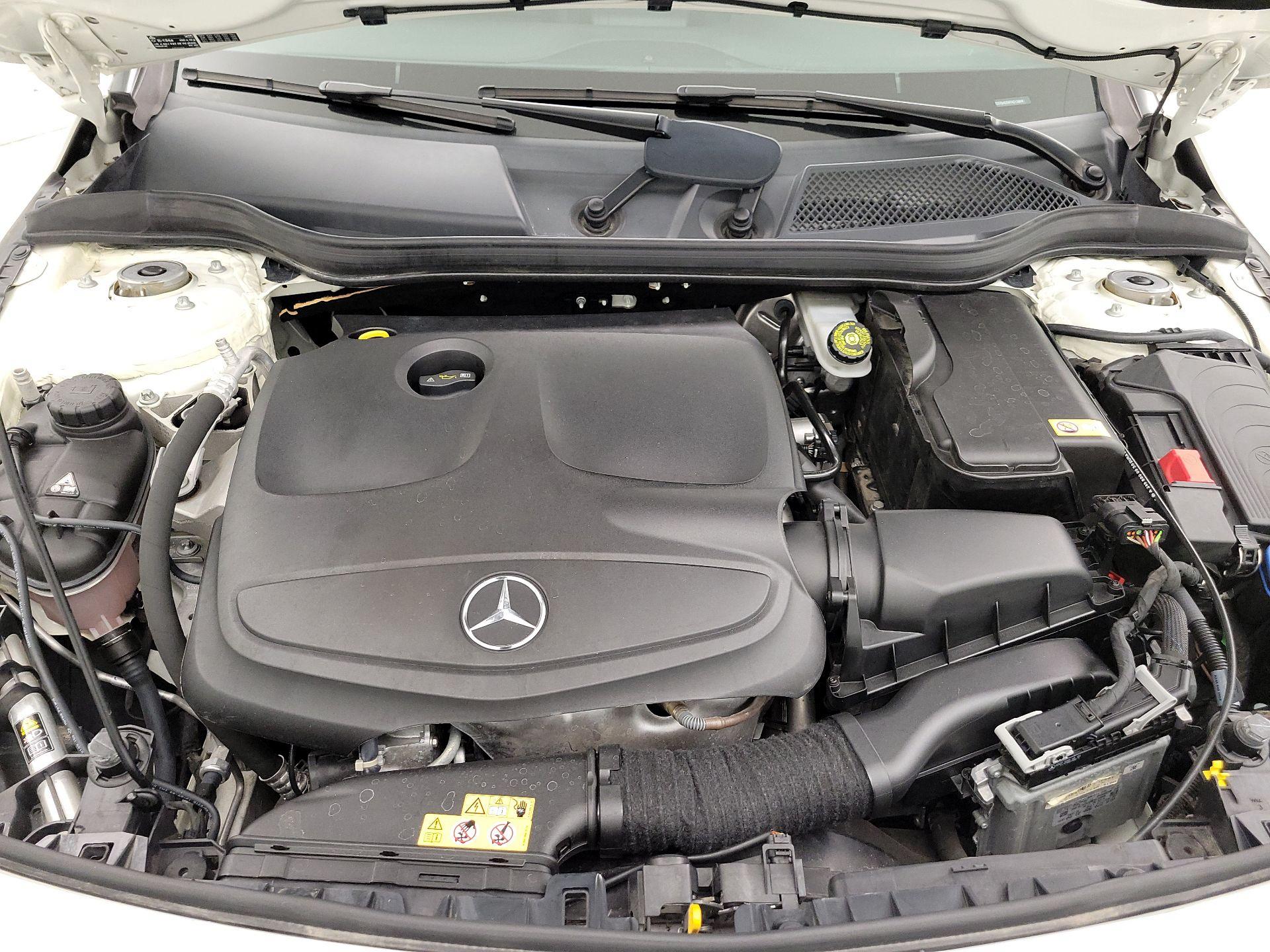 Thumbnail: 2015 Mercedes-Benz CLA - 20