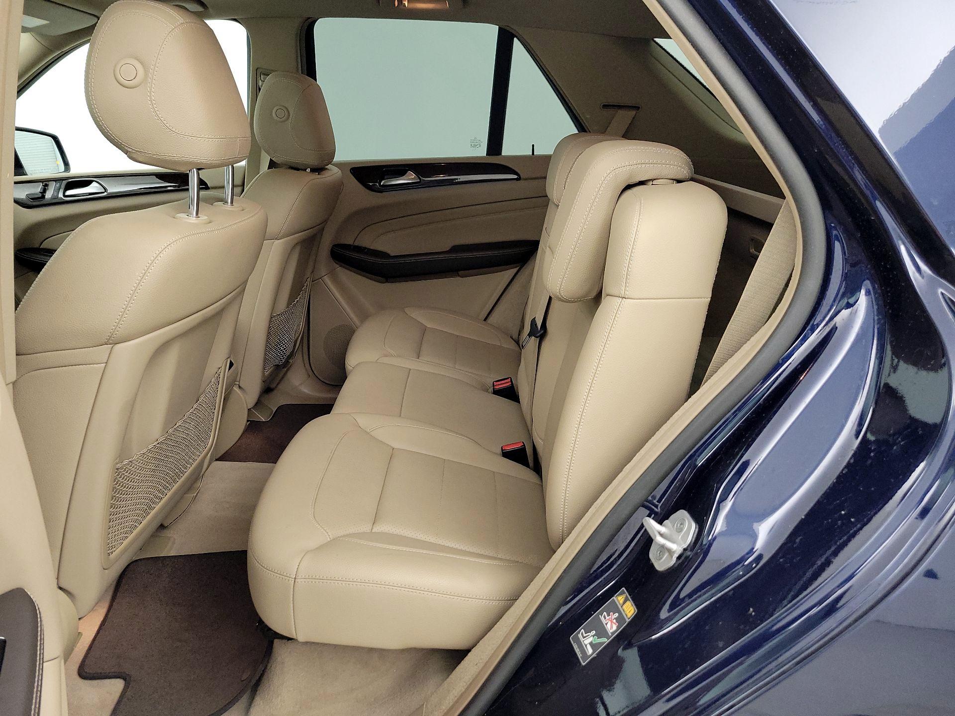 Thumbnail: 2015 Mercedes-Benz M-Class - 19