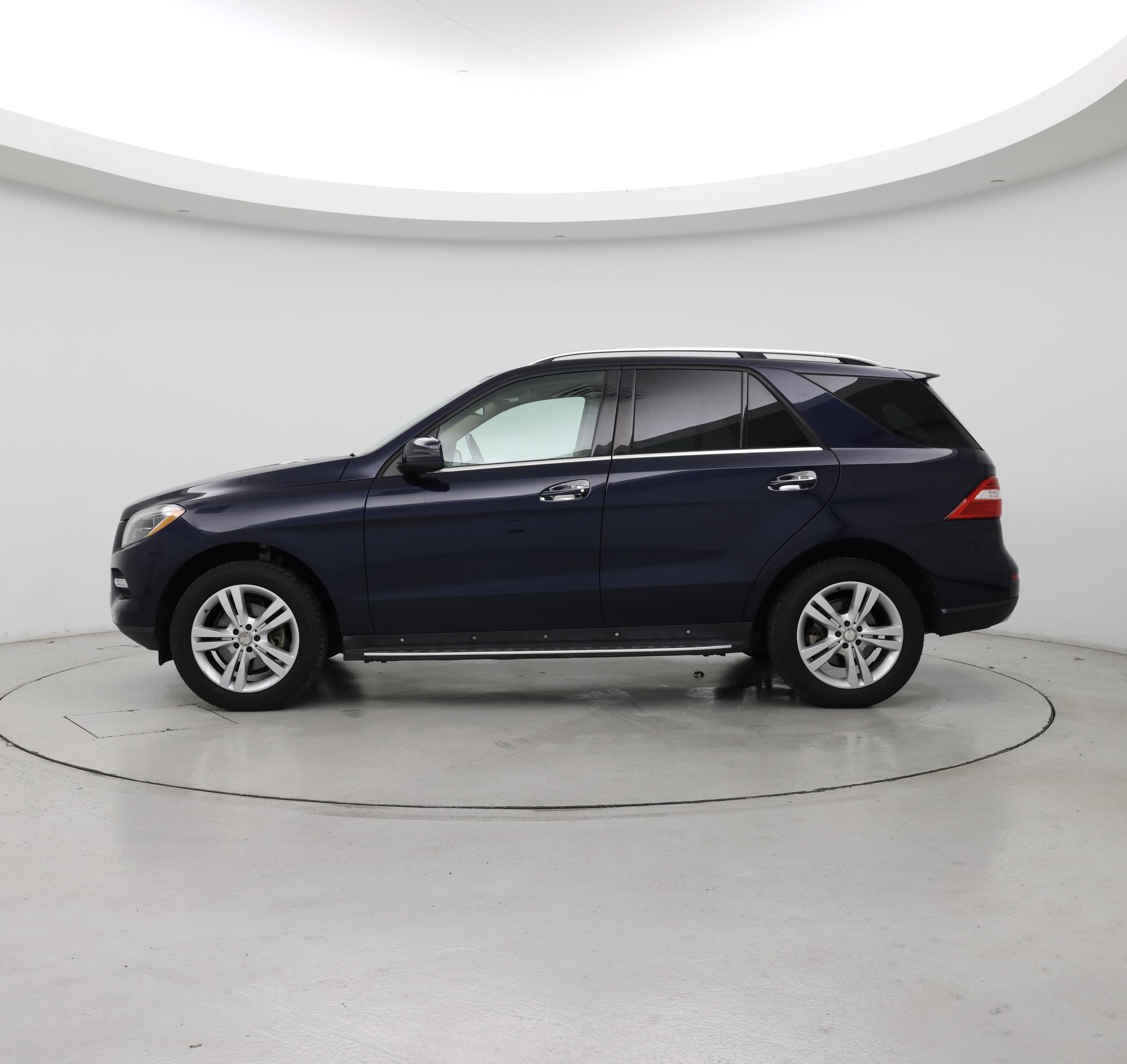 Thumbnail: 2015 Mercedes-Benz M-Class - 3