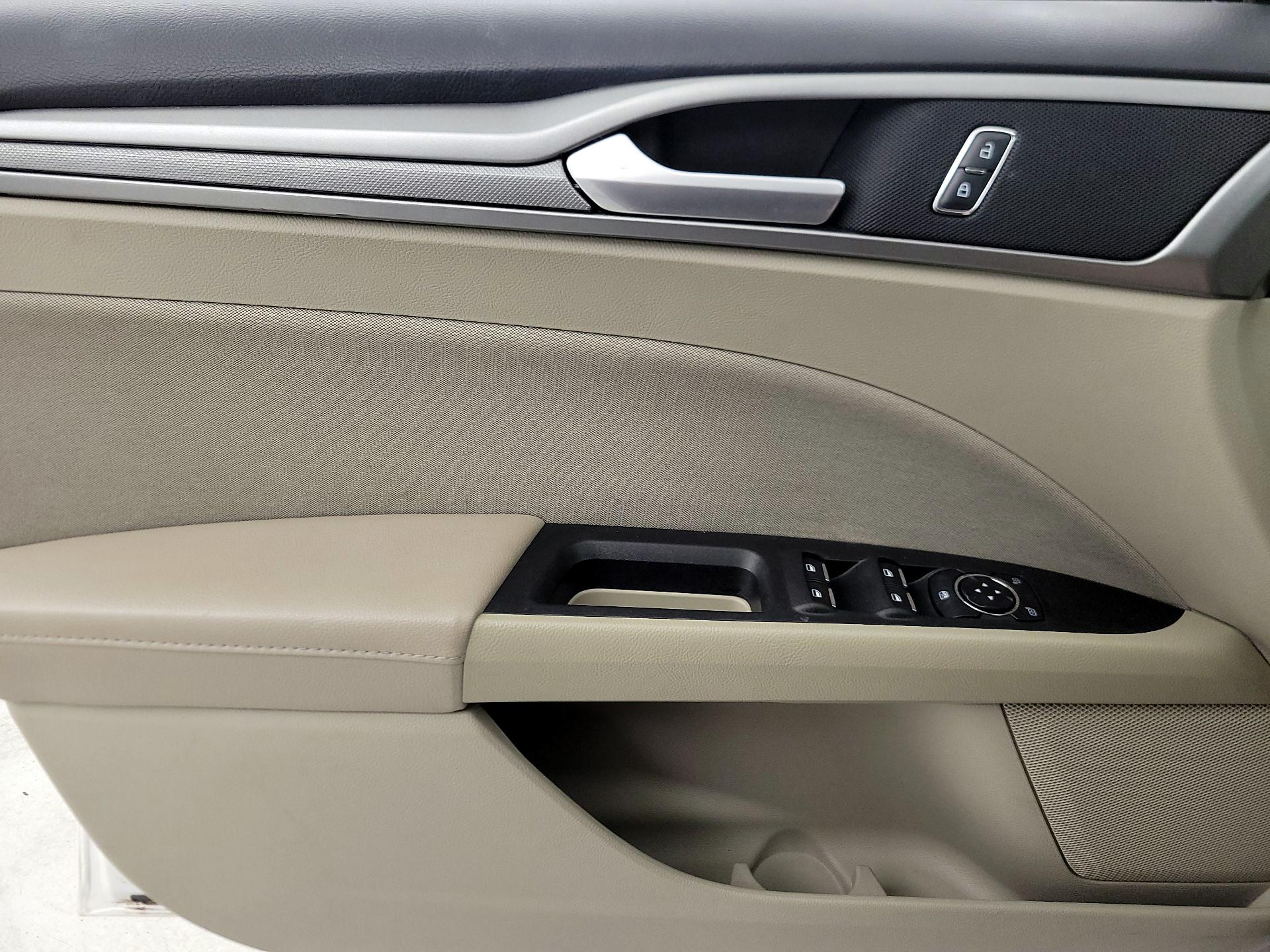 Thumbnail: 2019 Ford Fusion - 12