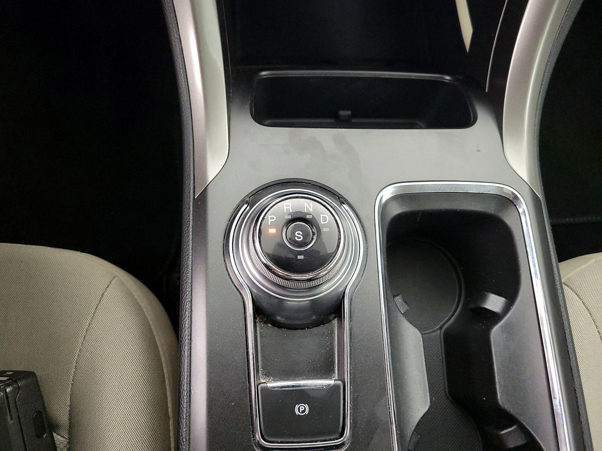 Thumbnail: 2019 Ford Fusion - 18