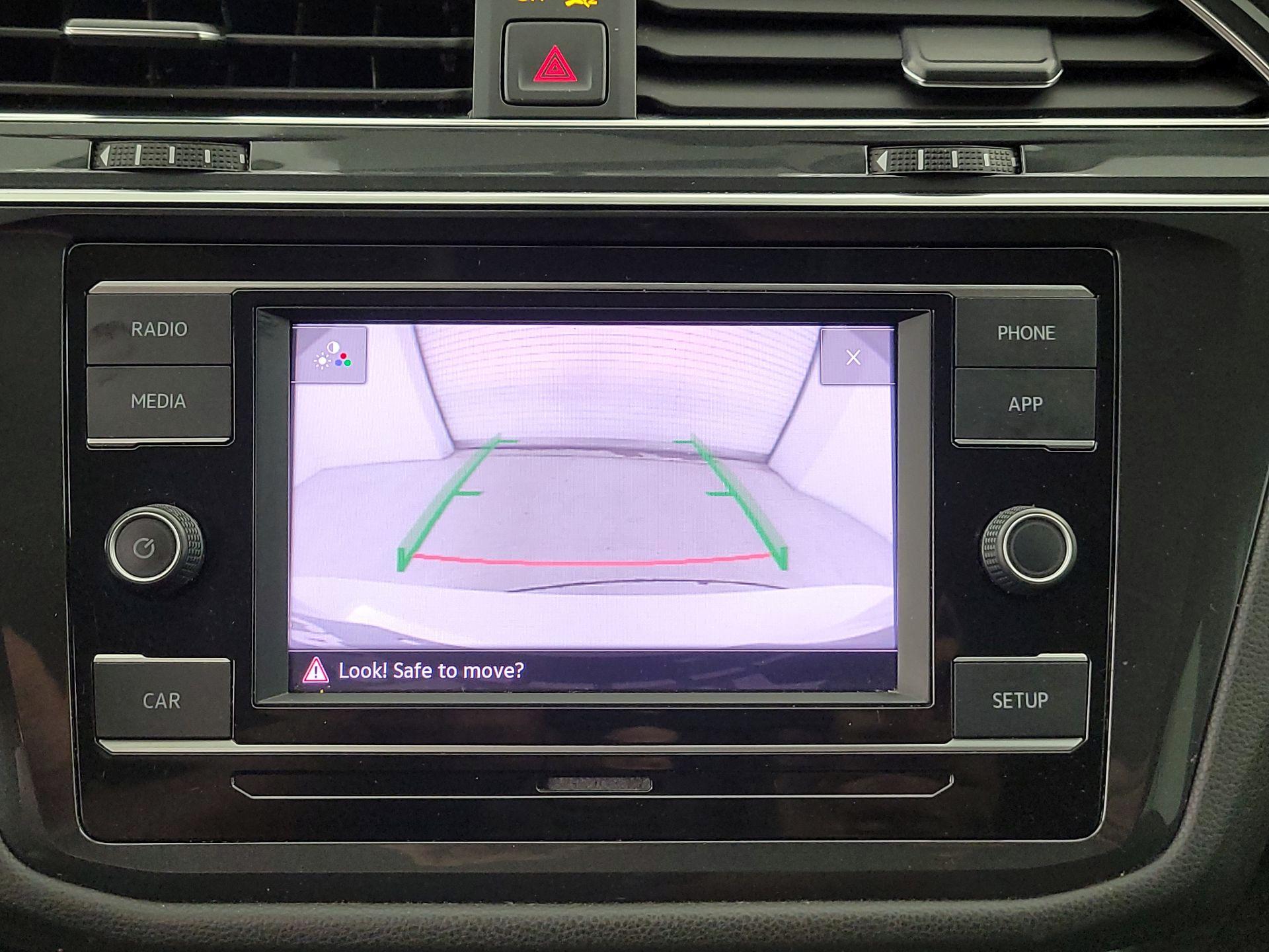 Thumbnail: 2019 Volkswagen Tiguan - 14