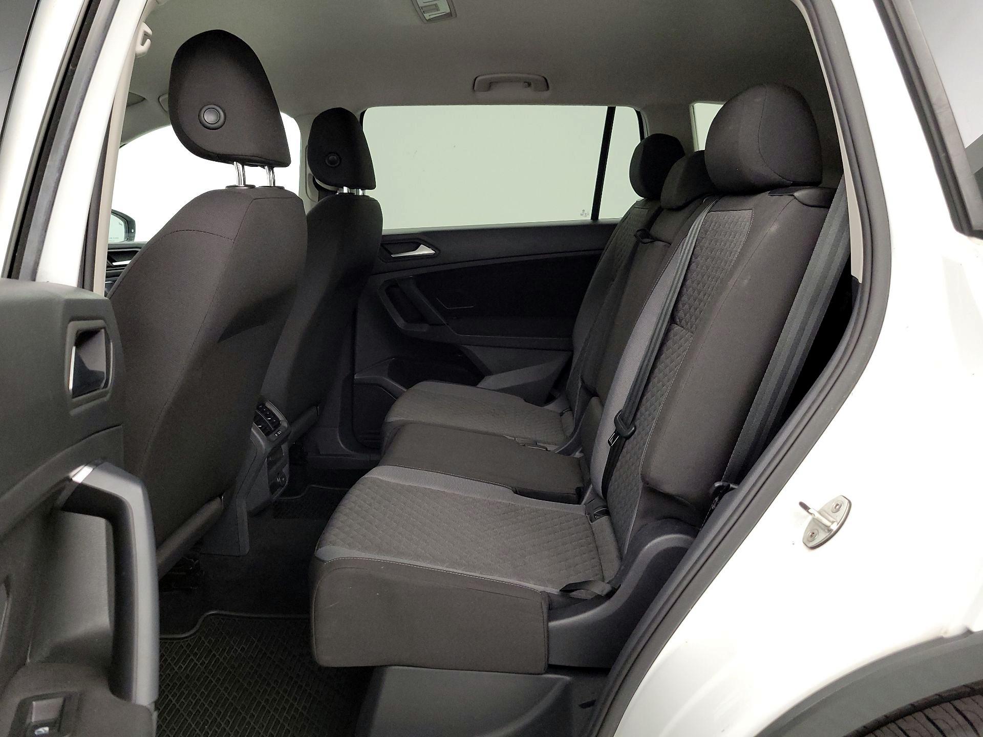 Thumbnail: 2019 Volkswagen Tiguan - 19