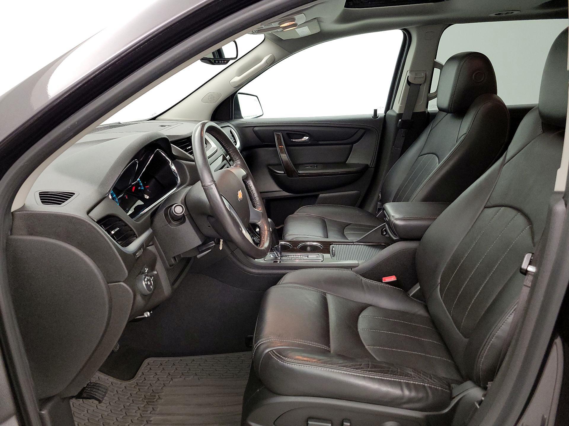 Thumbnail: 2015 Chevrolet Traverse - 11