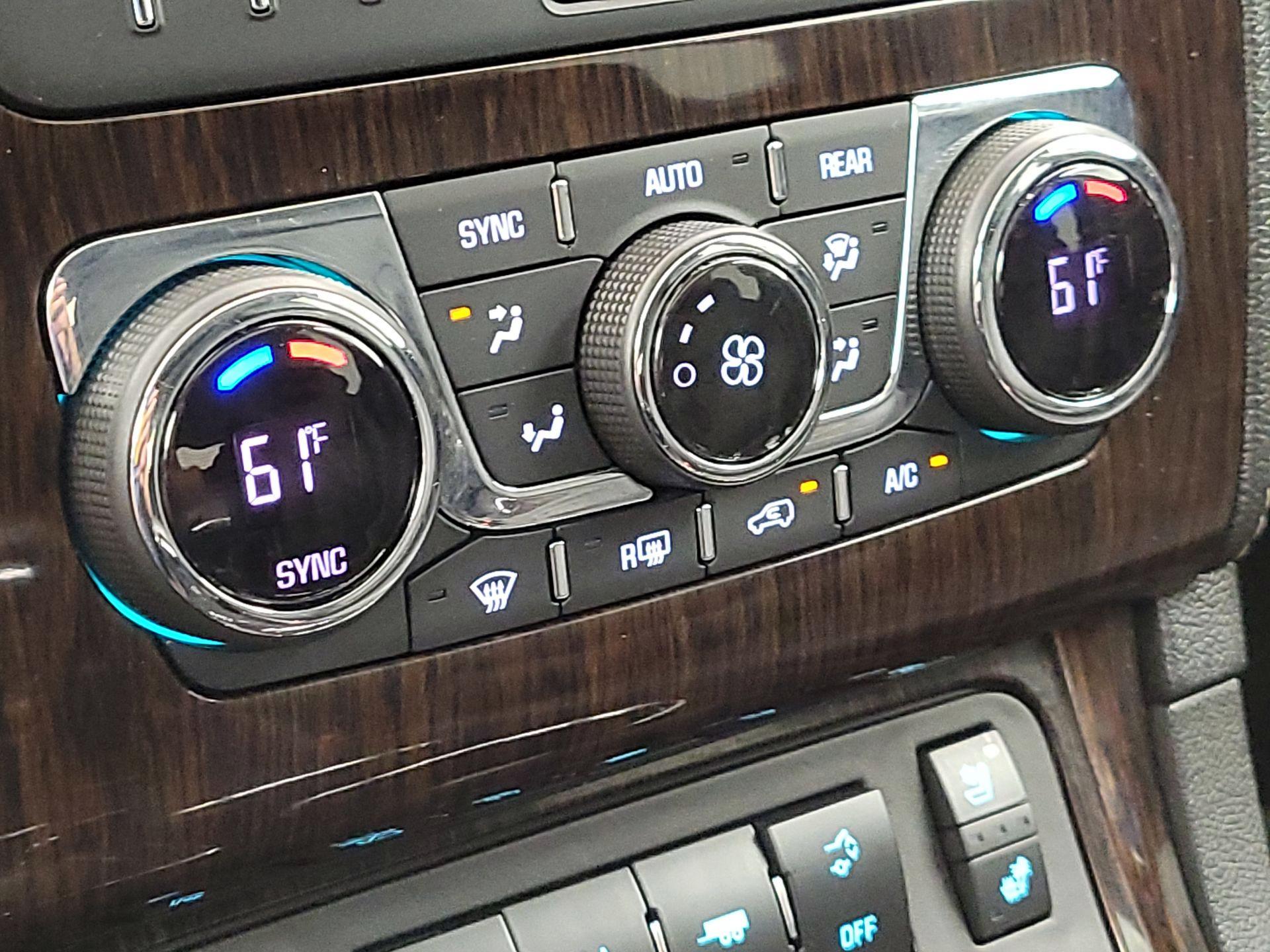 Thumbnail: 2015 Chevrolet Traverse - 17