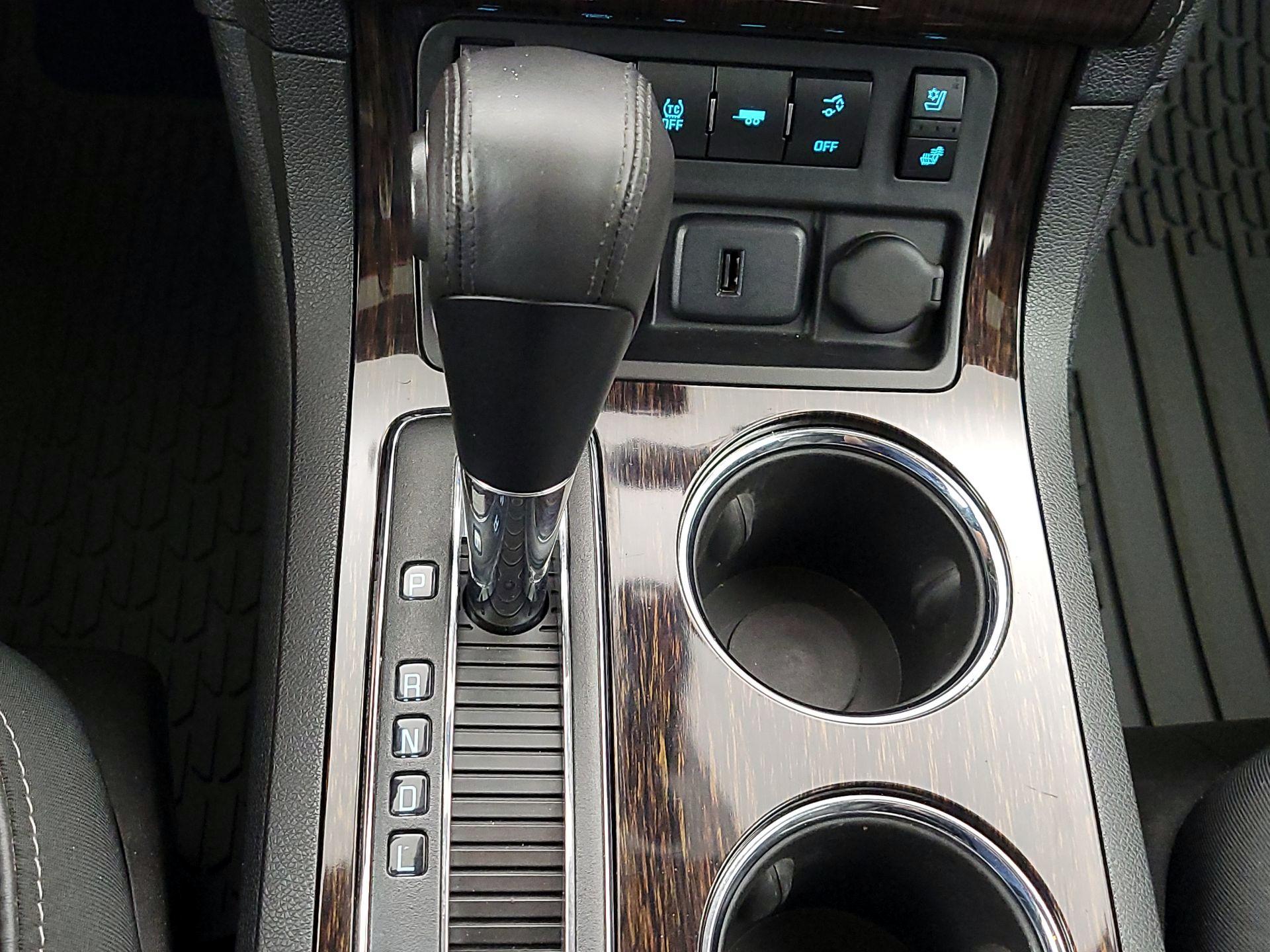 Thumbnail: 2015 Chevrolet Traverse - 18