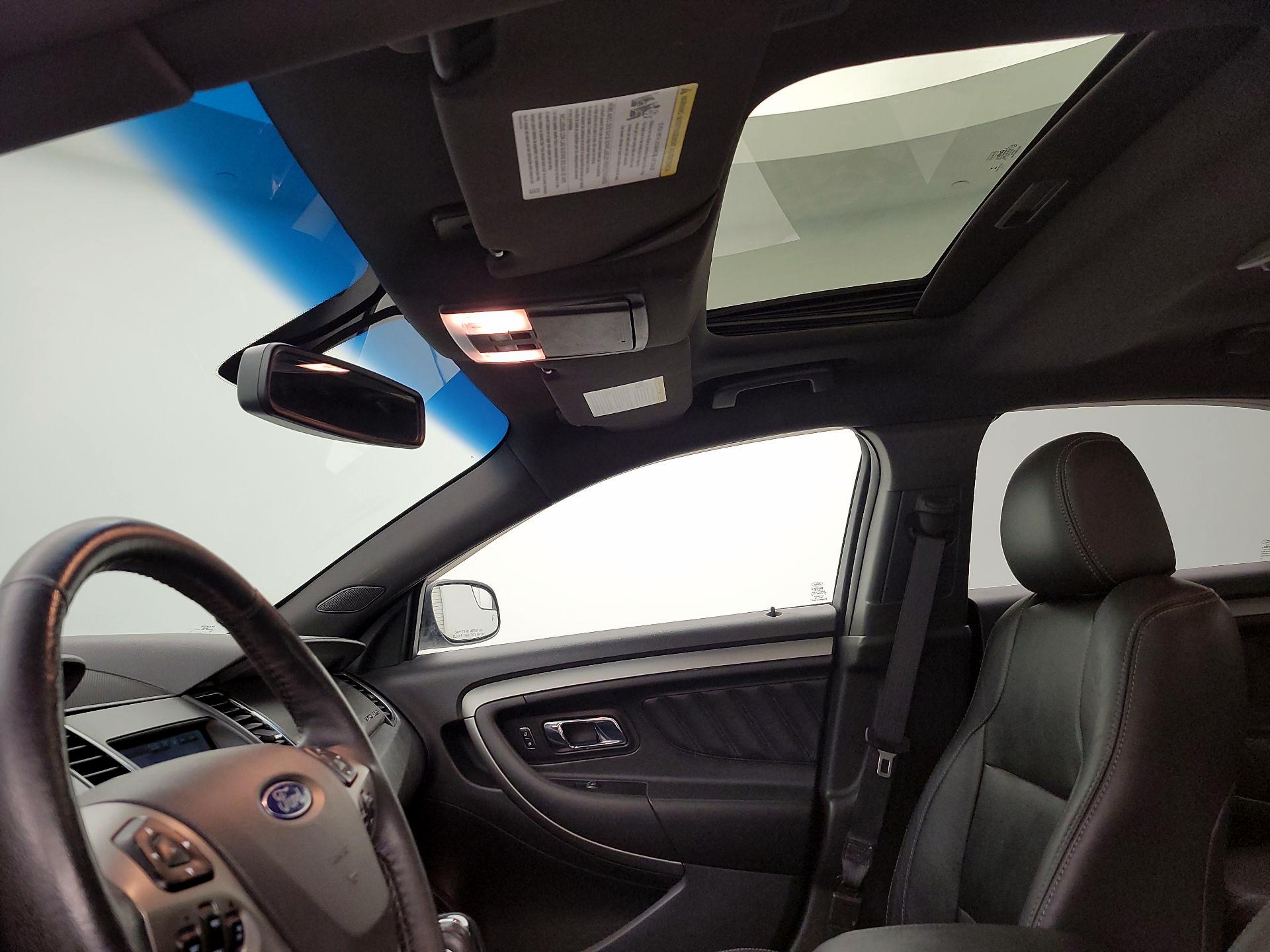 Thumbnail: 2014 Ford Taurus - 20