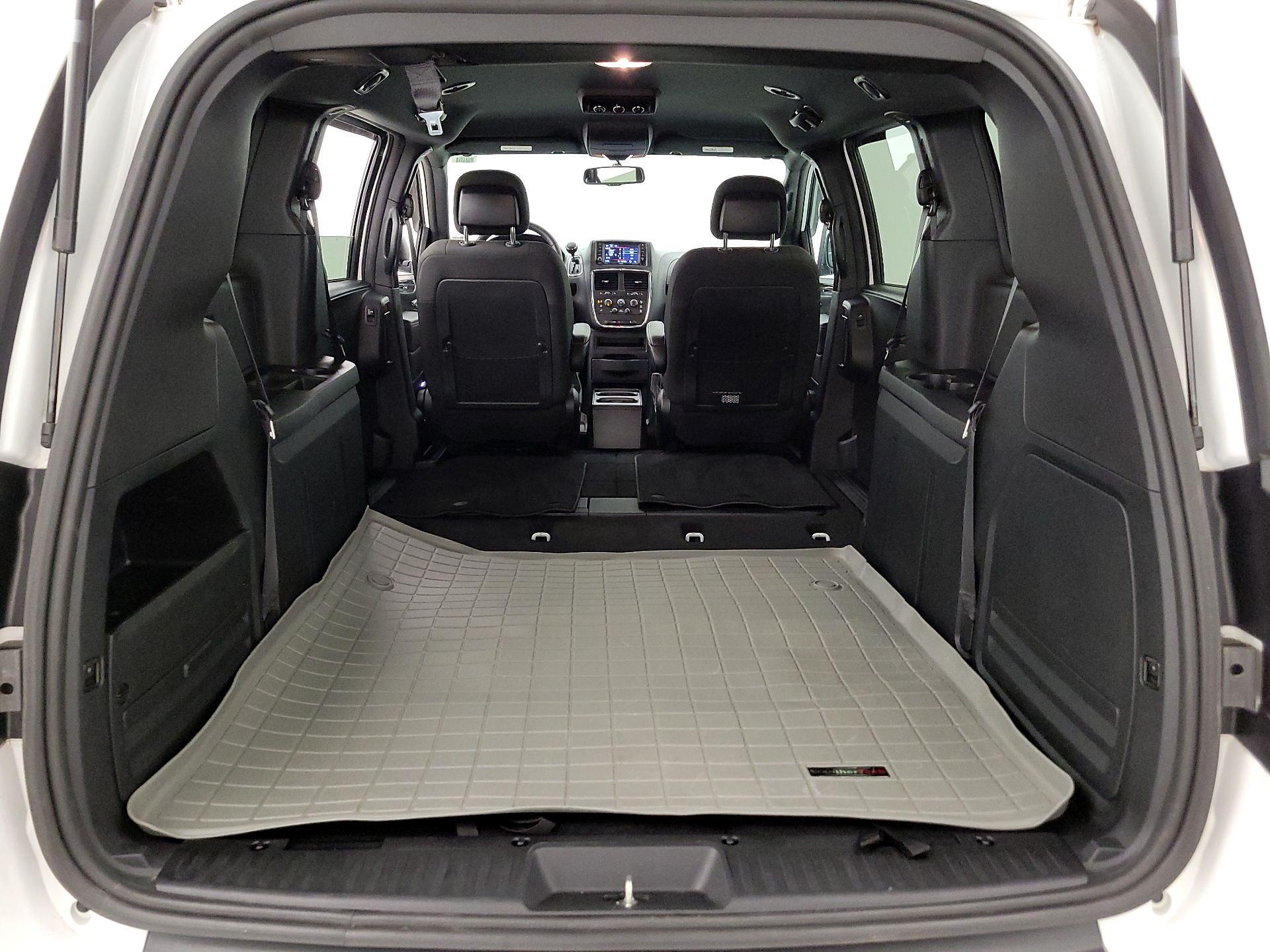 Thumbnail: 2017 Dodge Grand Caravan - 20