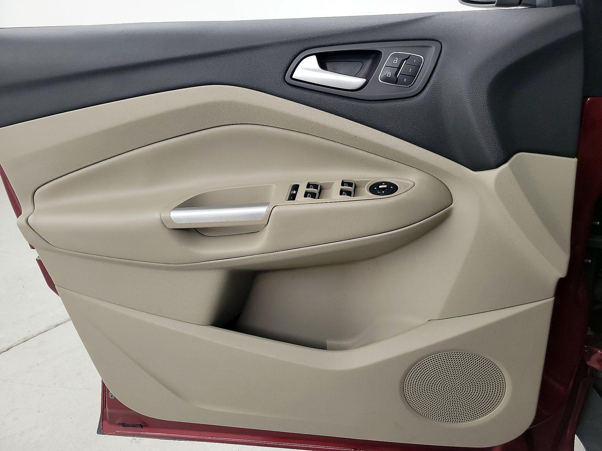 Thumbnail: 2014 Ford Escape - 12