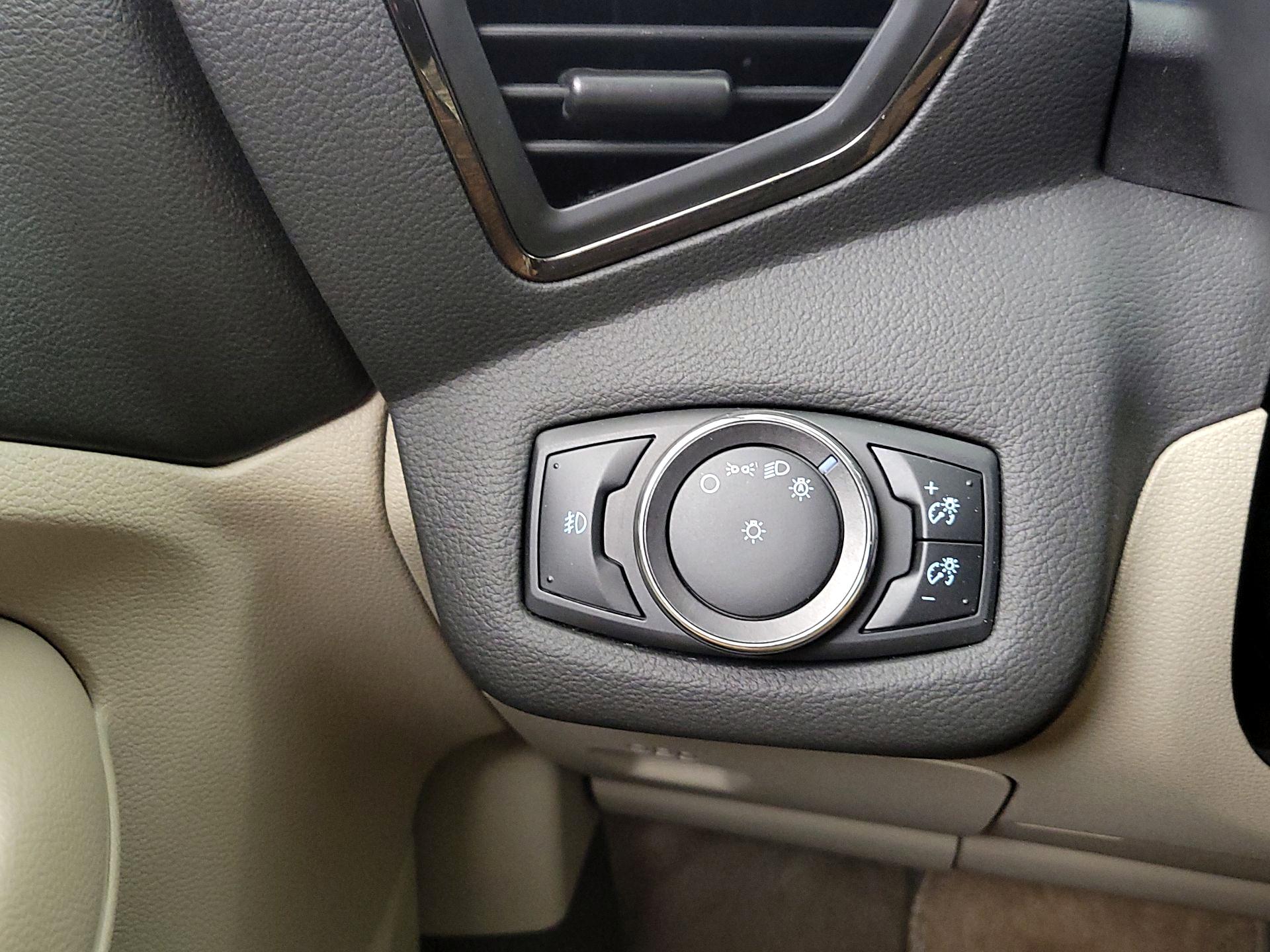Thumbnail: 2014 Ford Escape - 13