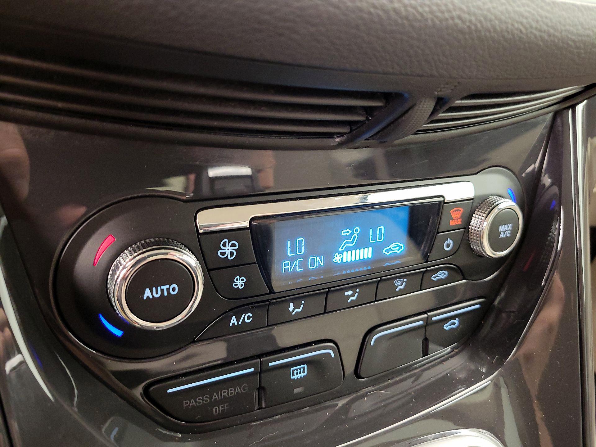 Thumbnail: 2014 Ford Escape - 17