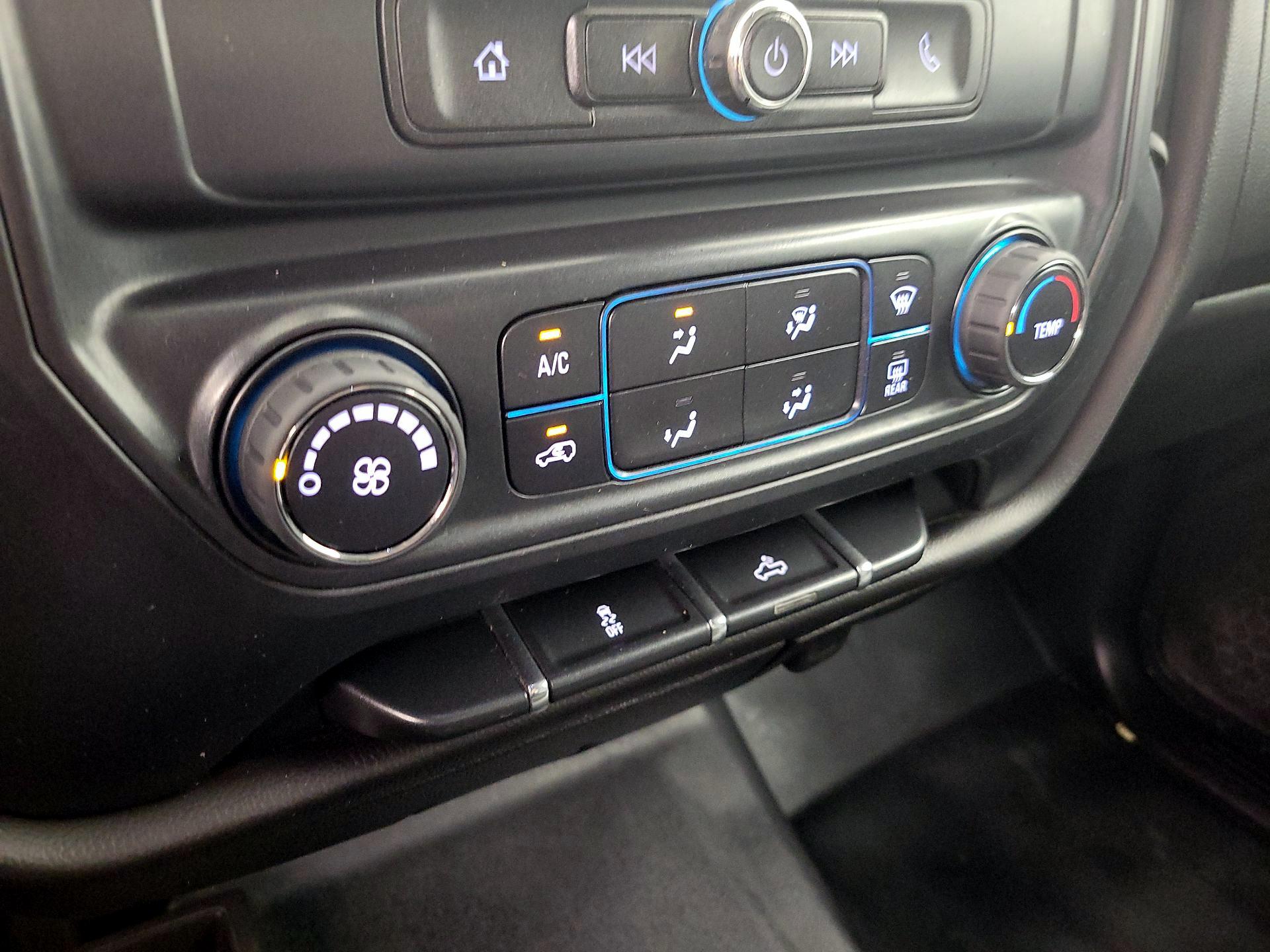 Thumbnail: 2019 Chevrolet Silverado 2500 - 16