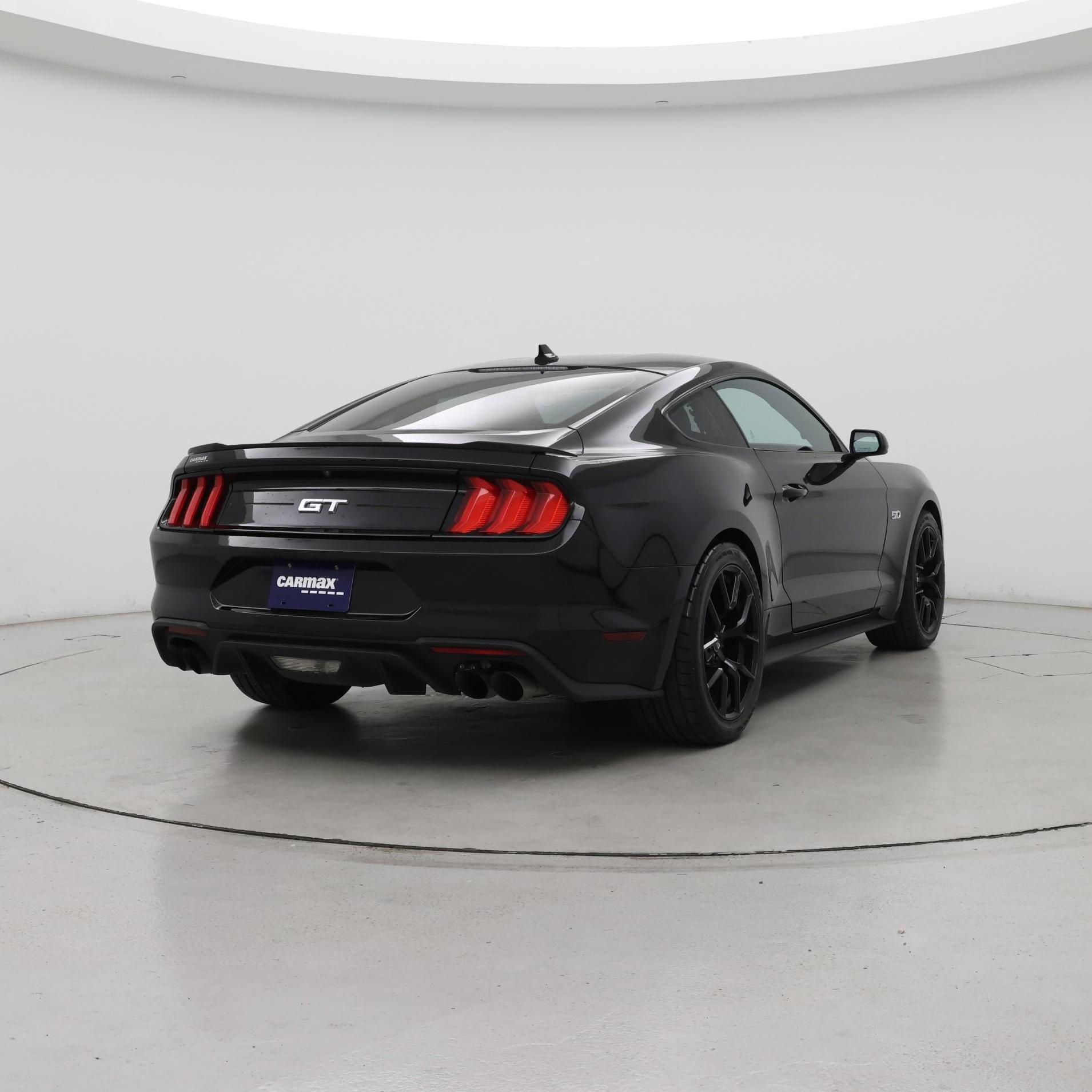 Thumbnail: 2022 Ford Mustang - 8