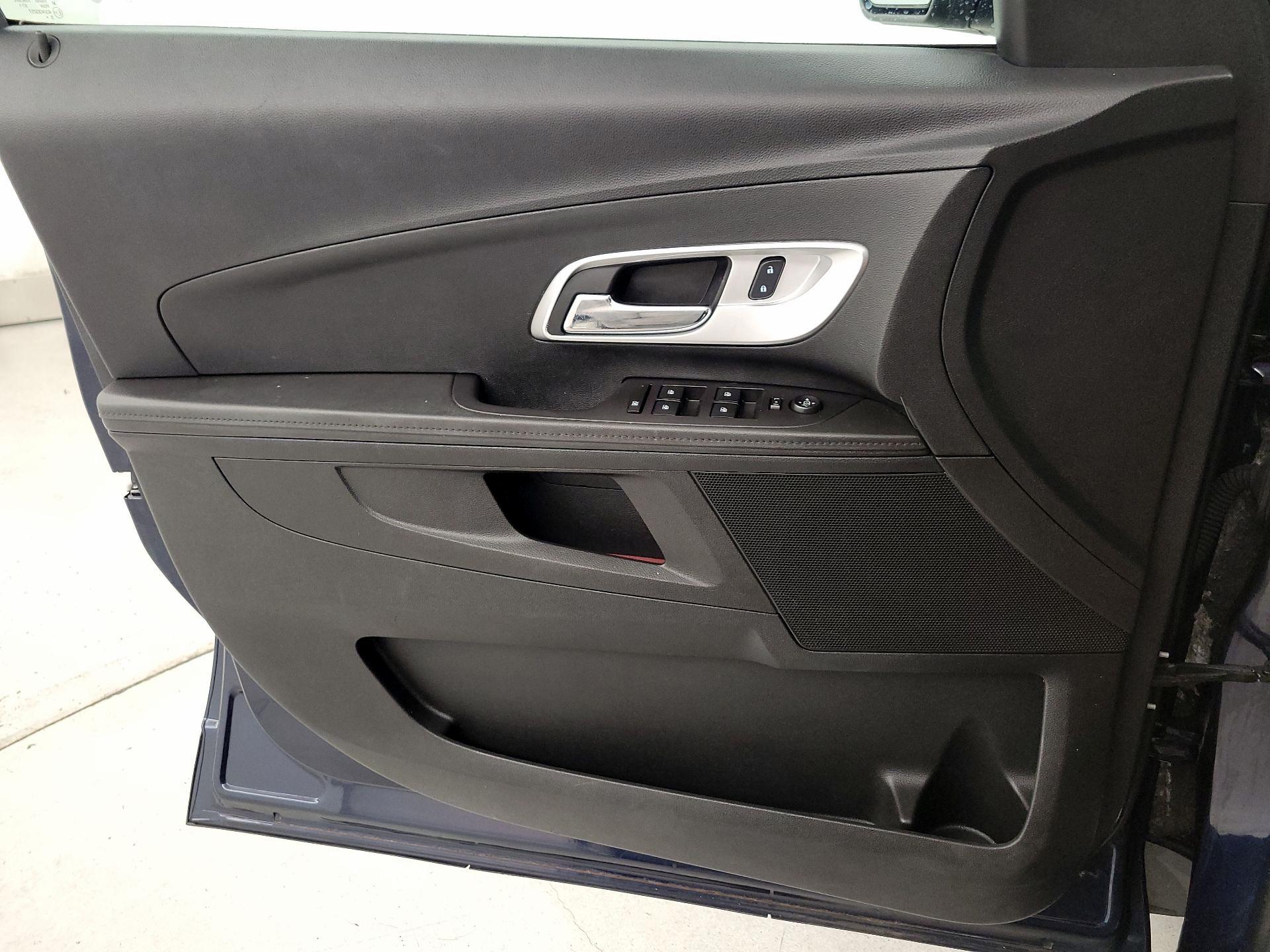Thumbnail: 2016 Chevrolet Equinox - 12