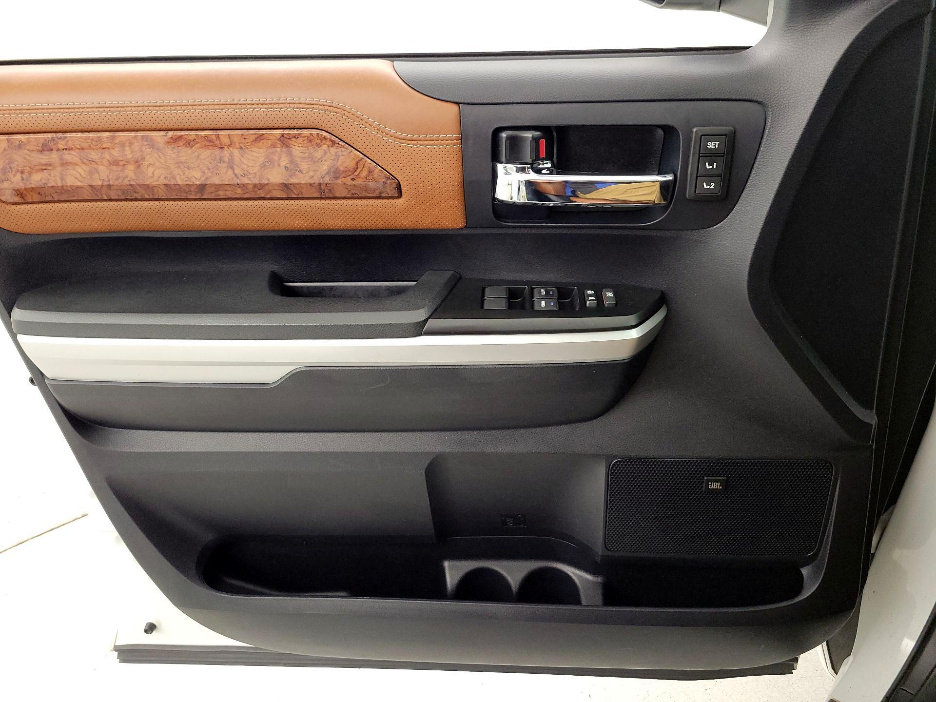 Thumbnail: 2016 Toyota Tundra - 12
