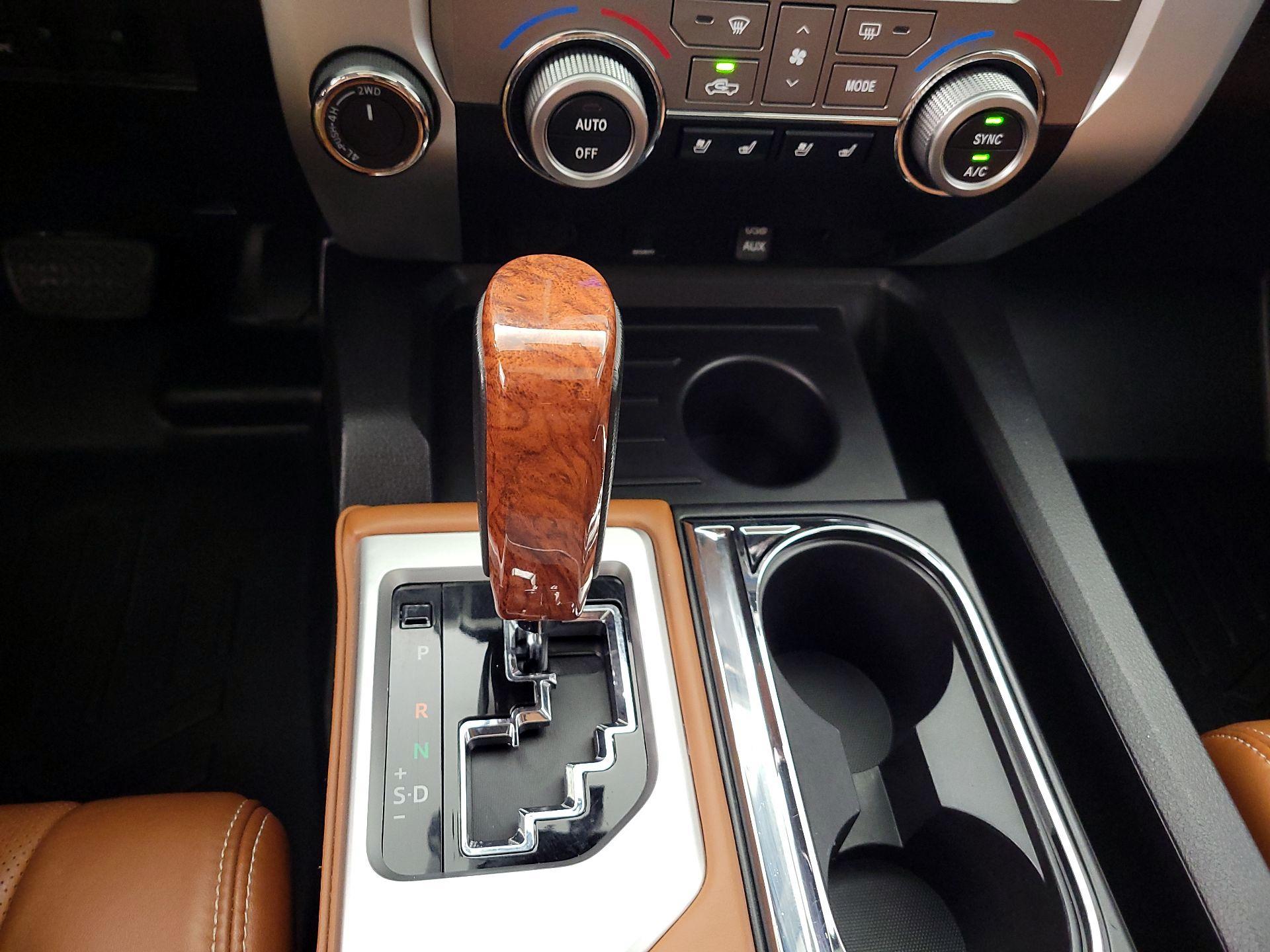 Thumbnail: 2016 Toyota Tundra - 18