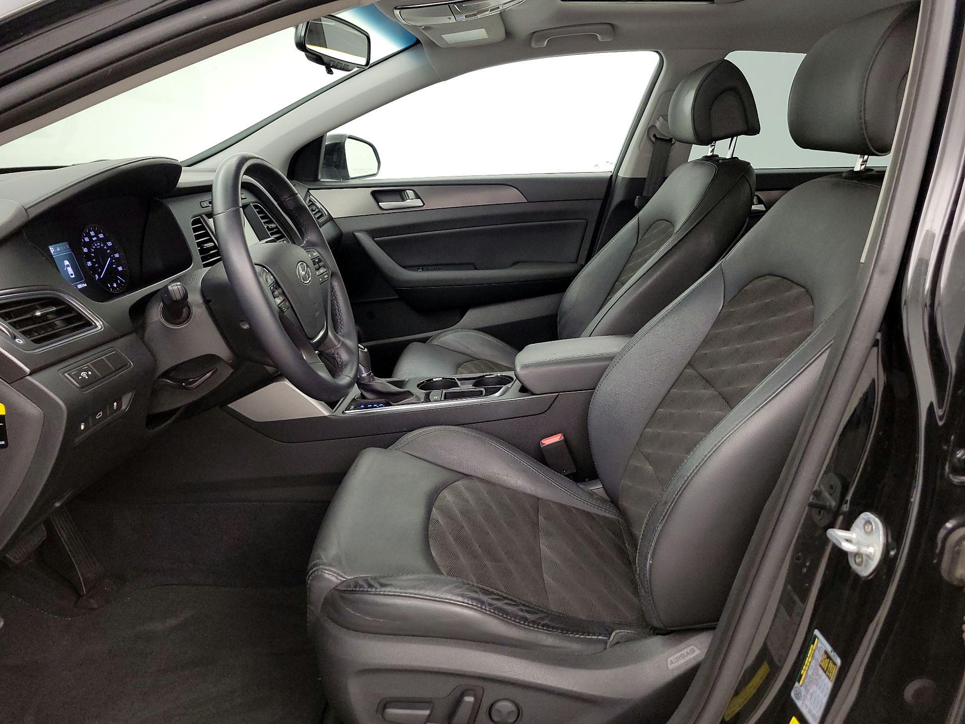 Thumbnail: 2016 Hyundai Sonata - 11
