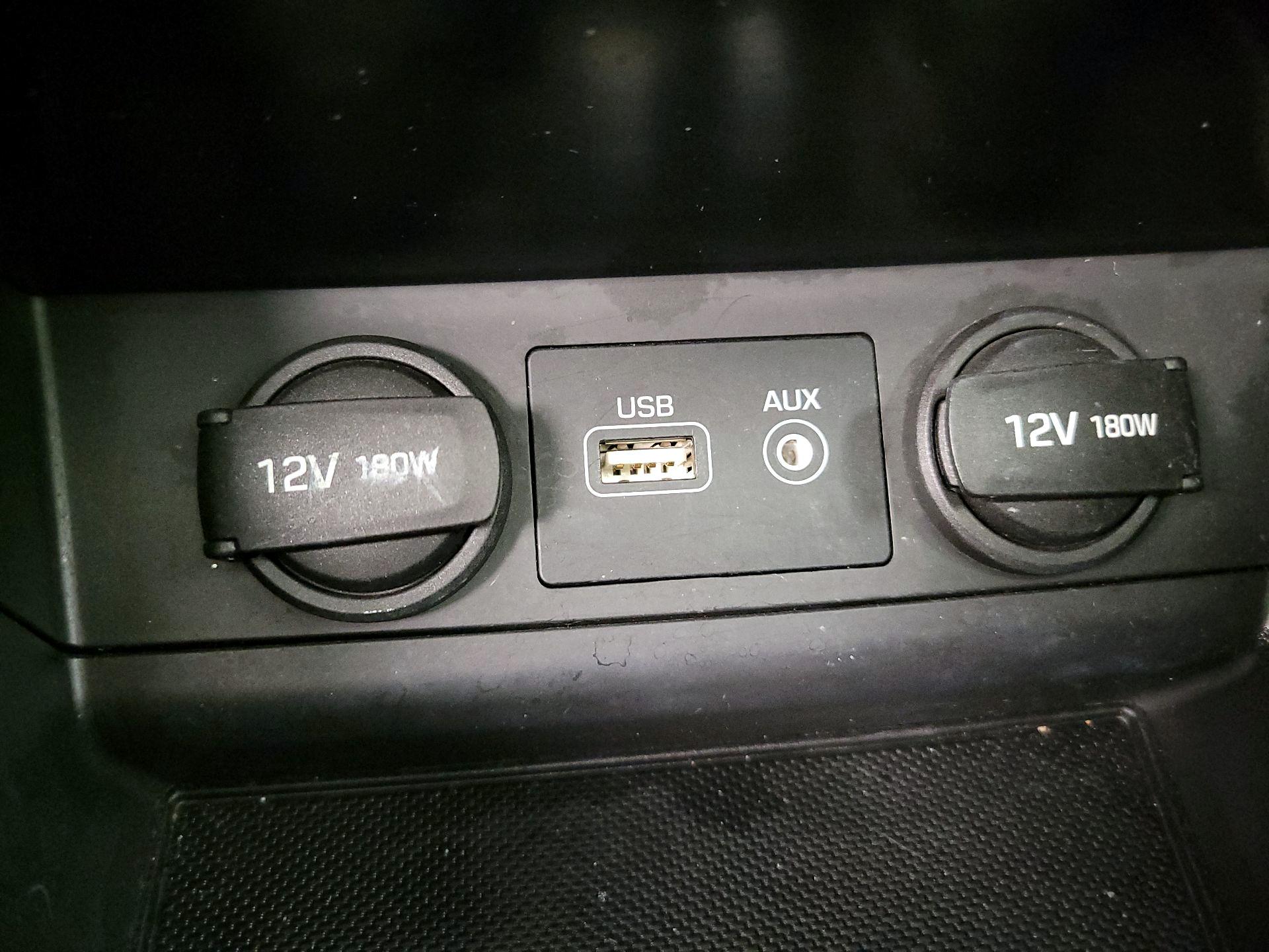 Thumbnail: 2016 Hyundai Sonata - 18