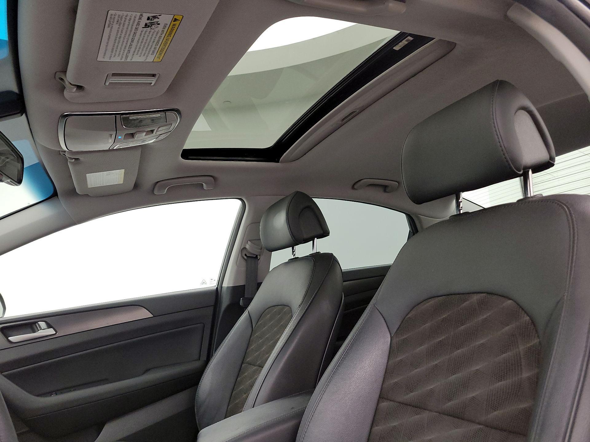 Thumbnail: 2016 Hyundai Sonata - 19