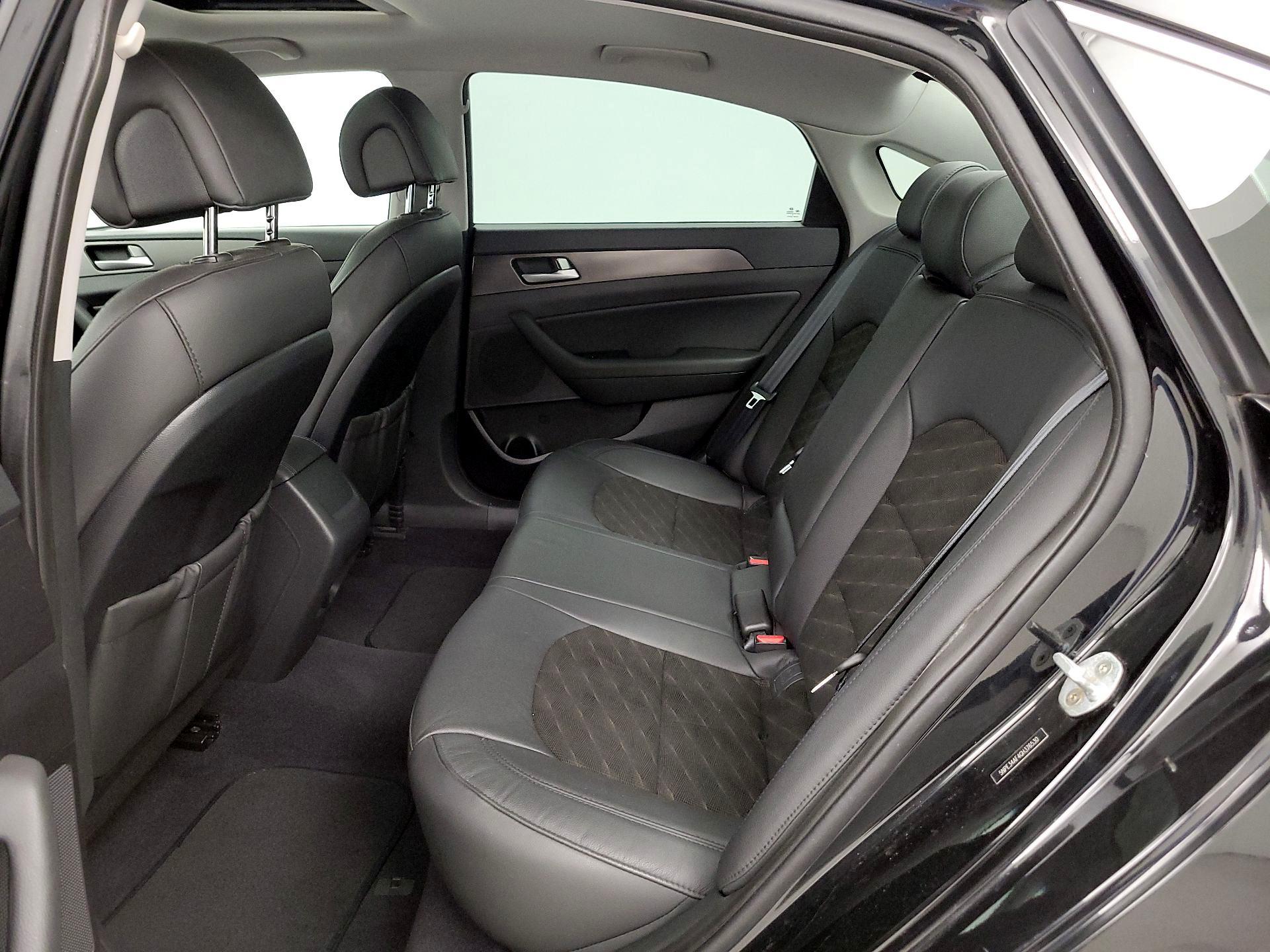 Thumbnail: 2016 Hyundai Sonata - 20
