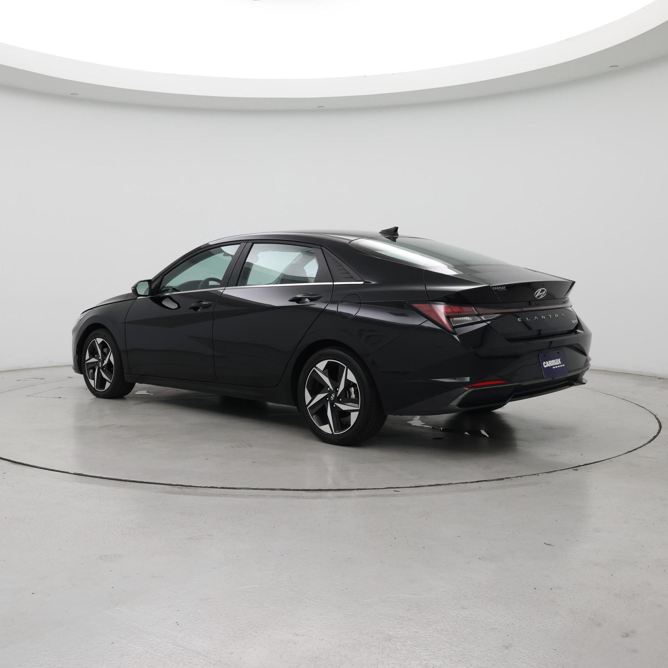 Thumbnail: 2022 Hyundai Elantra - 2