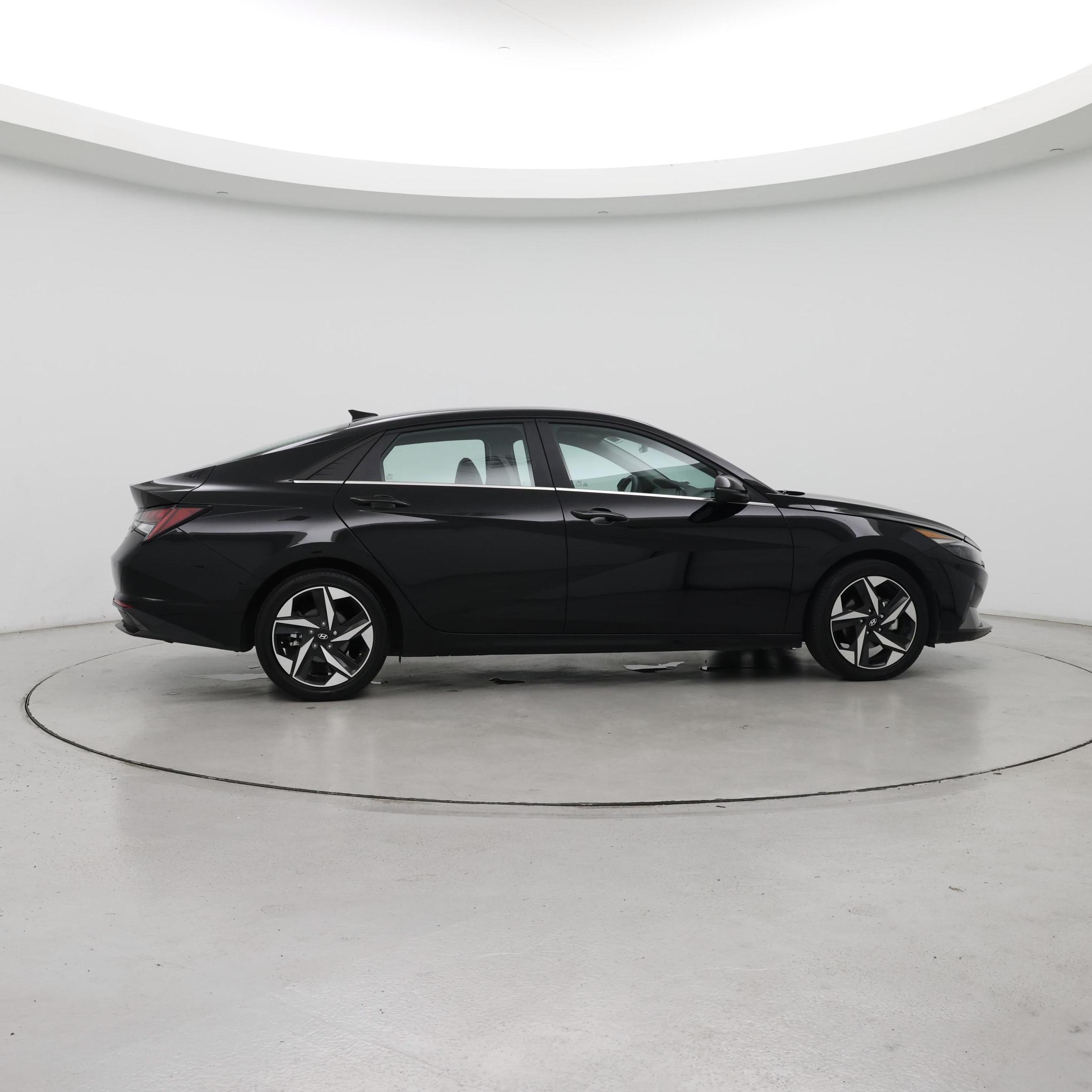 Thumbnail: 2022 Hyundai Elantra - 7