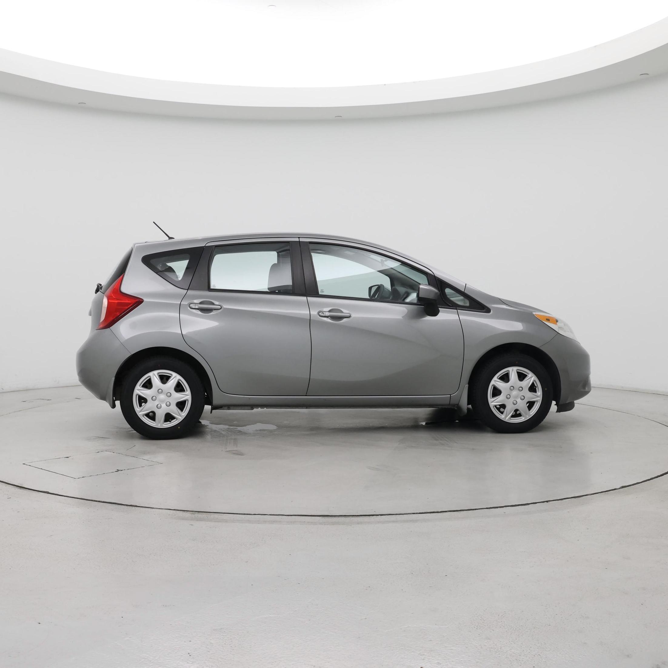 Thumbnail: 2015 Nissan Versa Note - 7