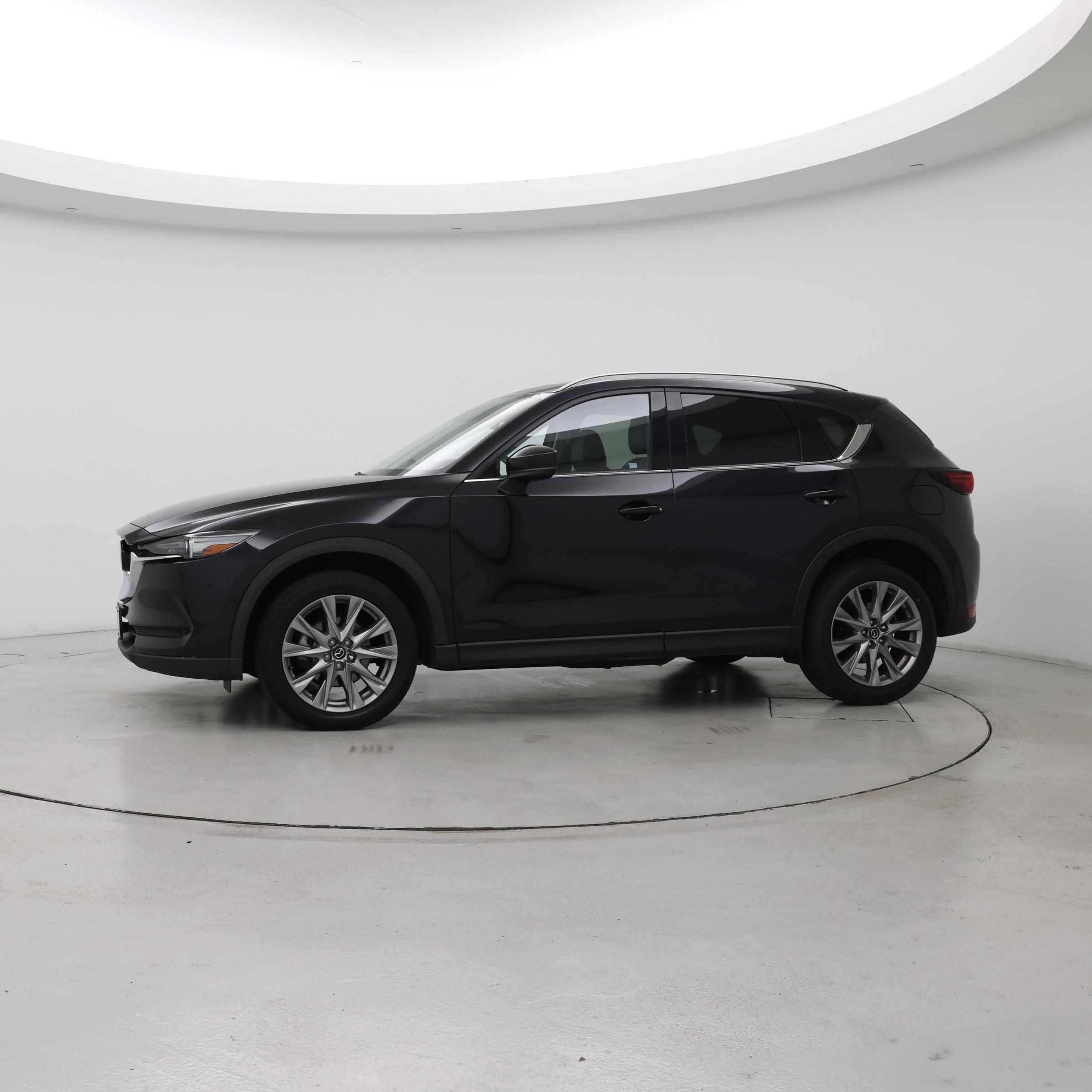 Thumbnail: 2021 Mazda CX-5 - 3