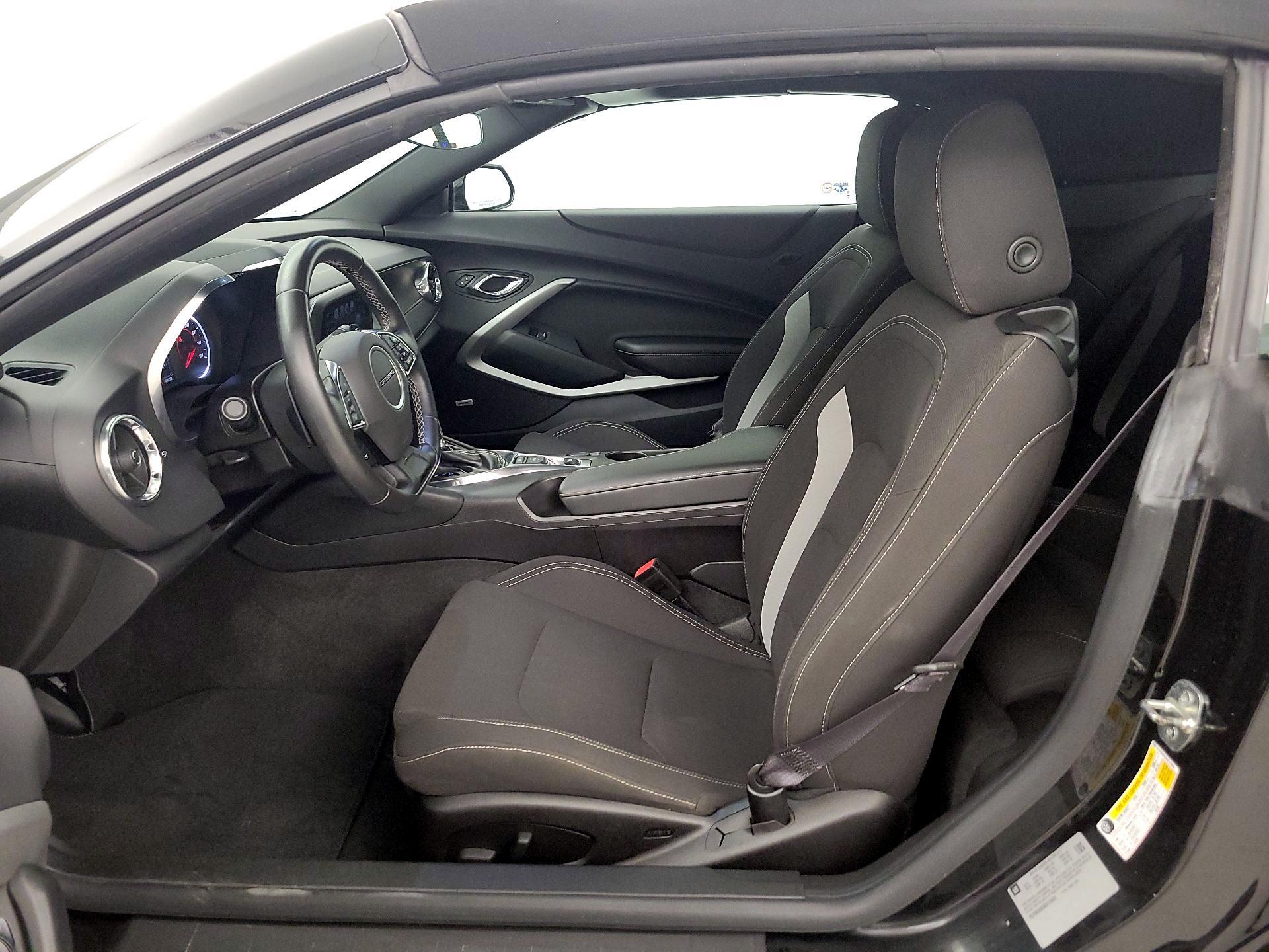 Thumbnail: 2016 Chevrolet Camaro - 11