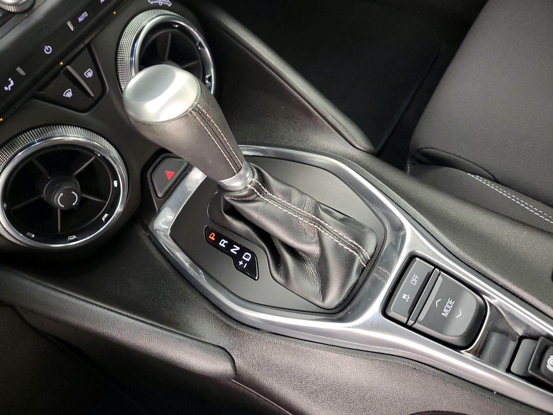 Thumbnail: 2016 Chevrolet Camaro - 16