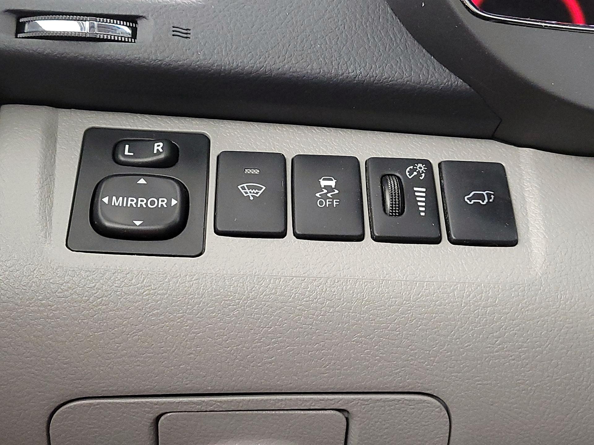 Thumbnail: 2013 Toyota Highlander - 13