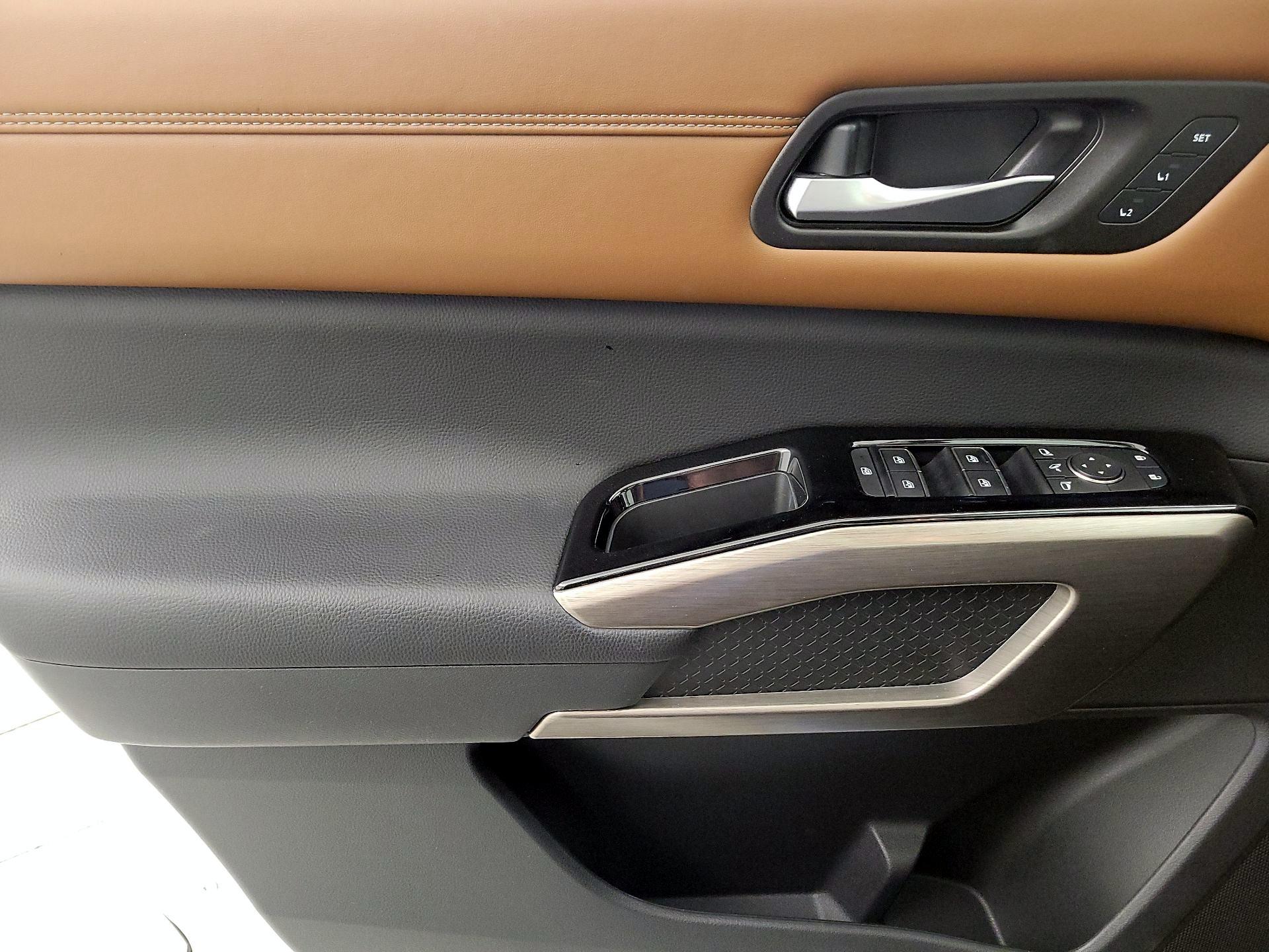 Thumbnail: 2023 Nissan Pathfinder - 12
