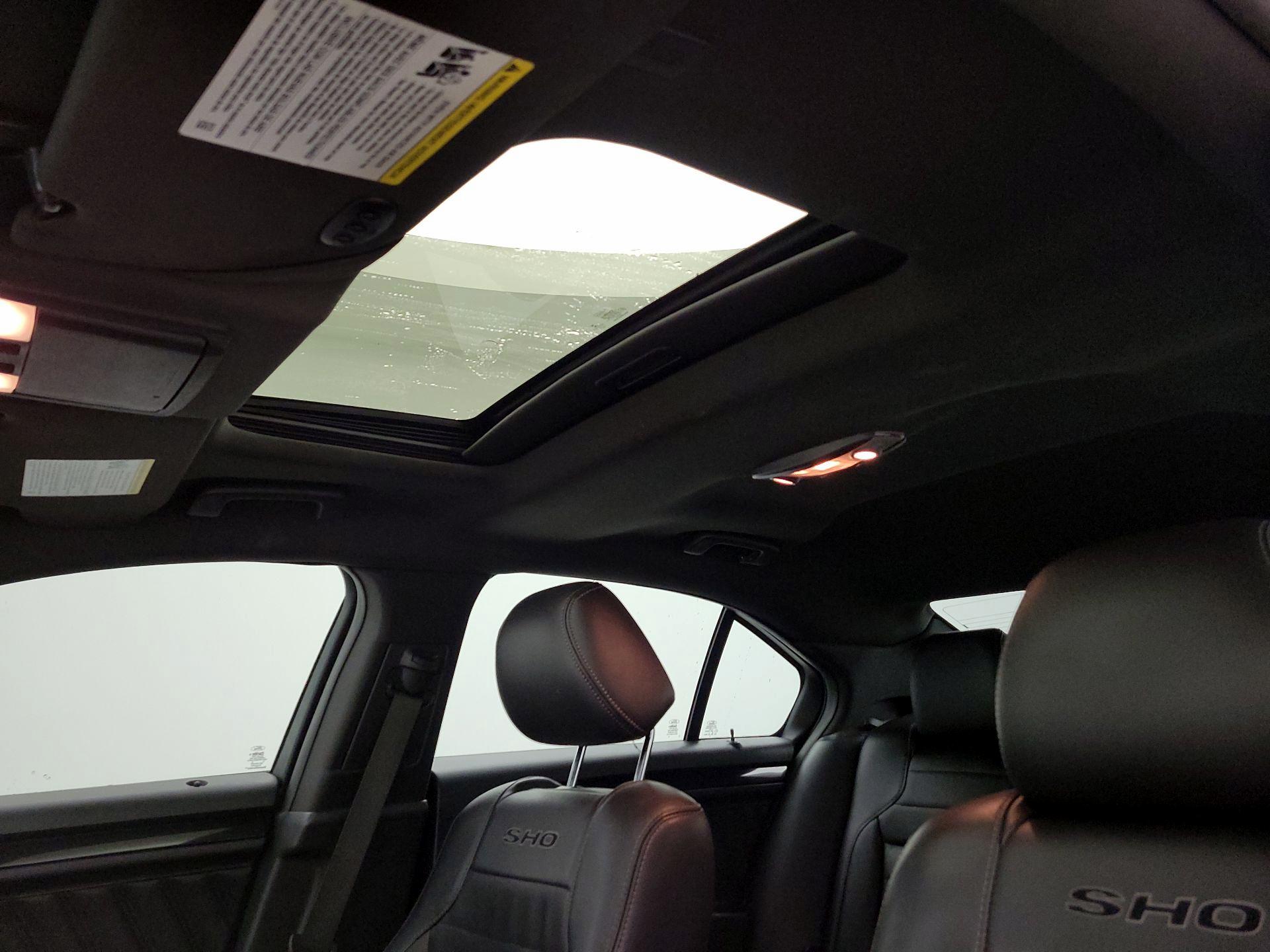 Thumbnail: 2015 Ford Taurus - 20