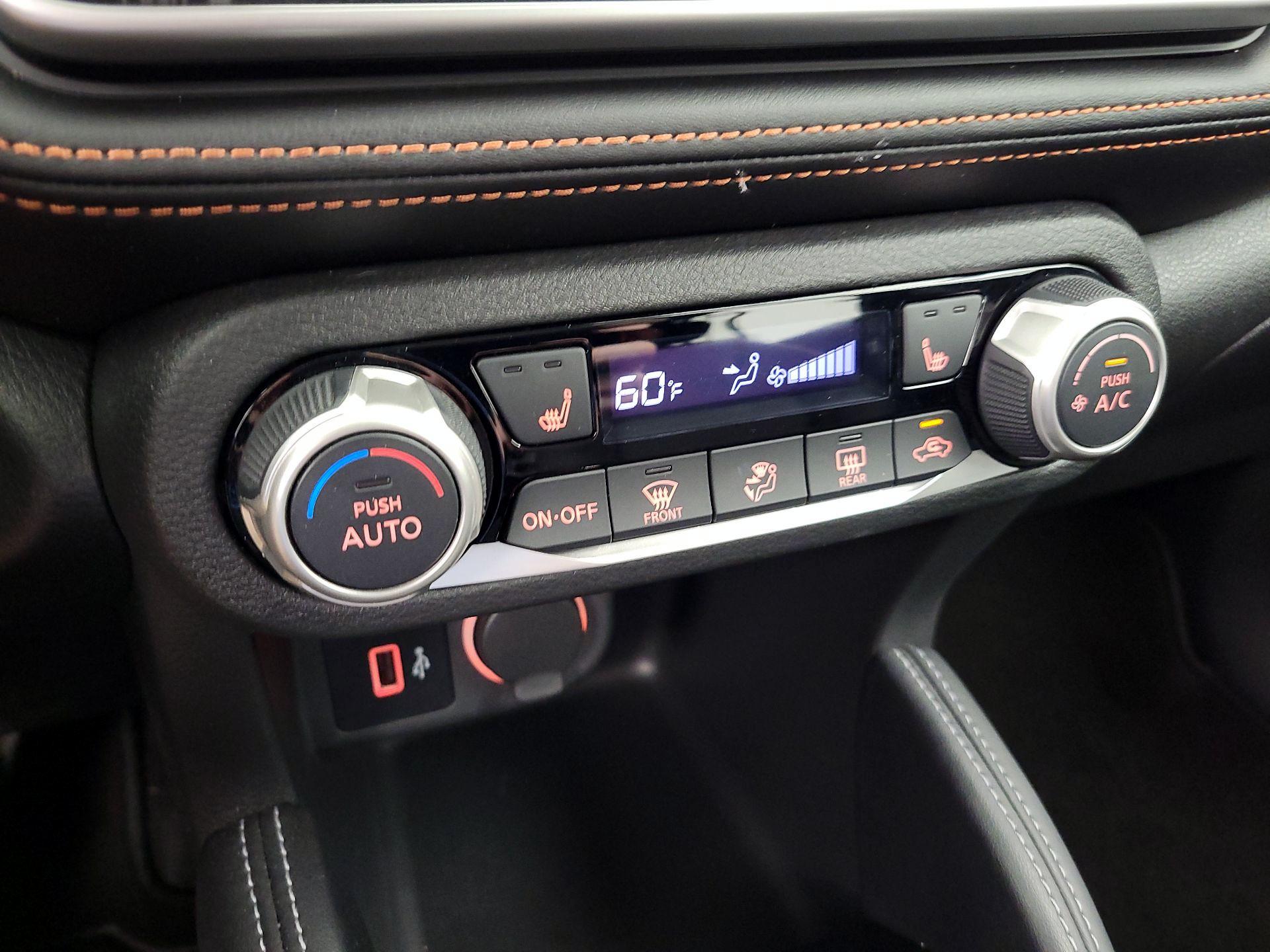 Thumbnail: 2020 Nissan Kicks - 15