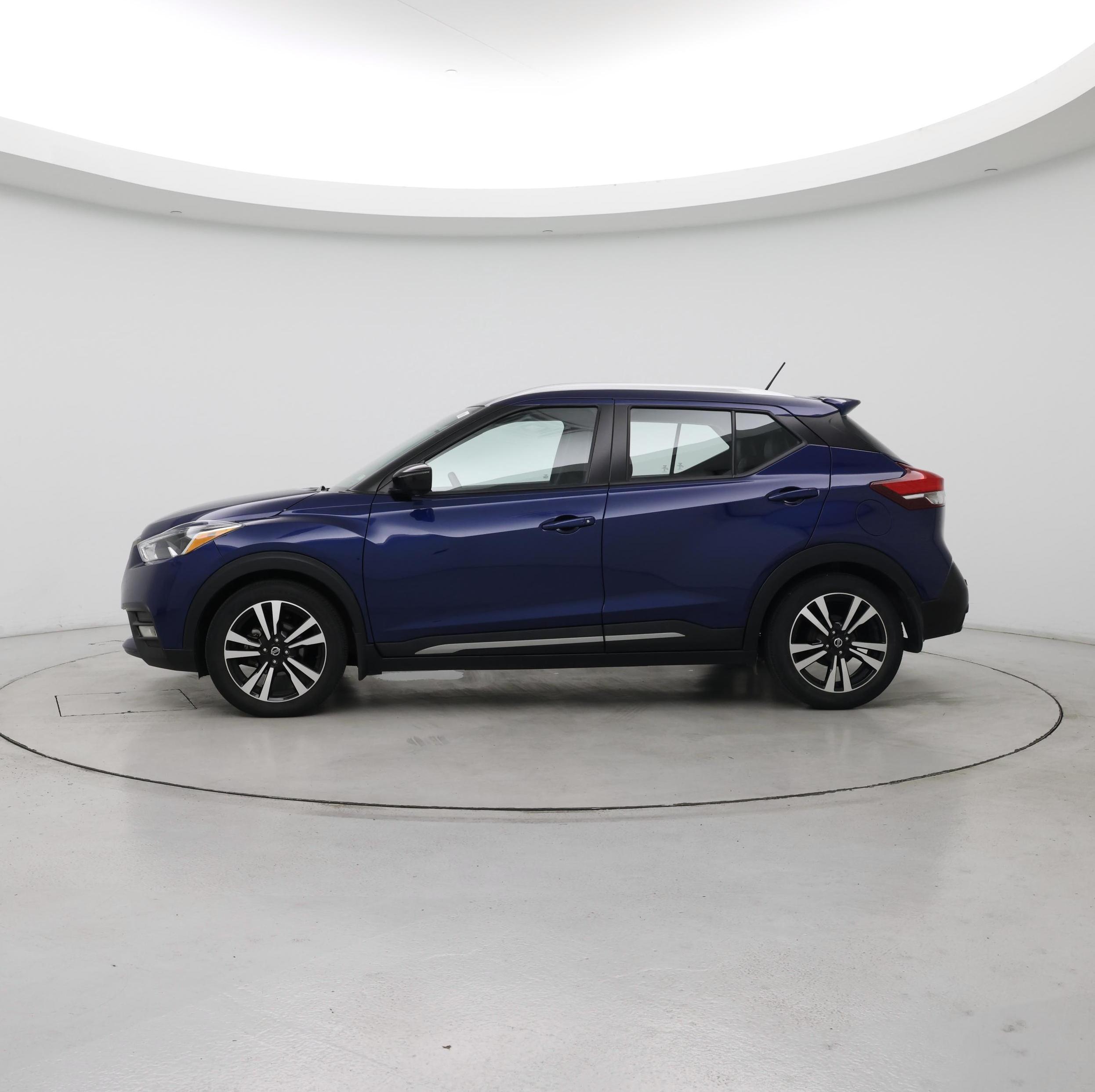 Thumbnail: 2020 Nissan Kicks - 3
