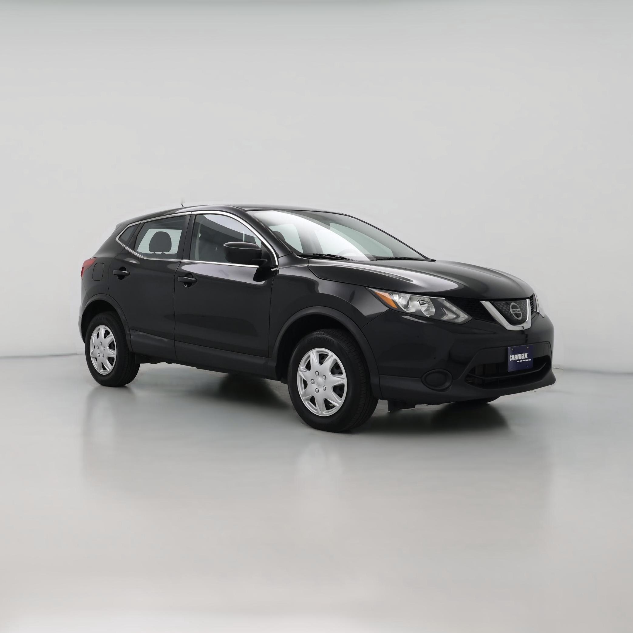 Thumbnail: 2018 Nissan Rogue Sport - 1