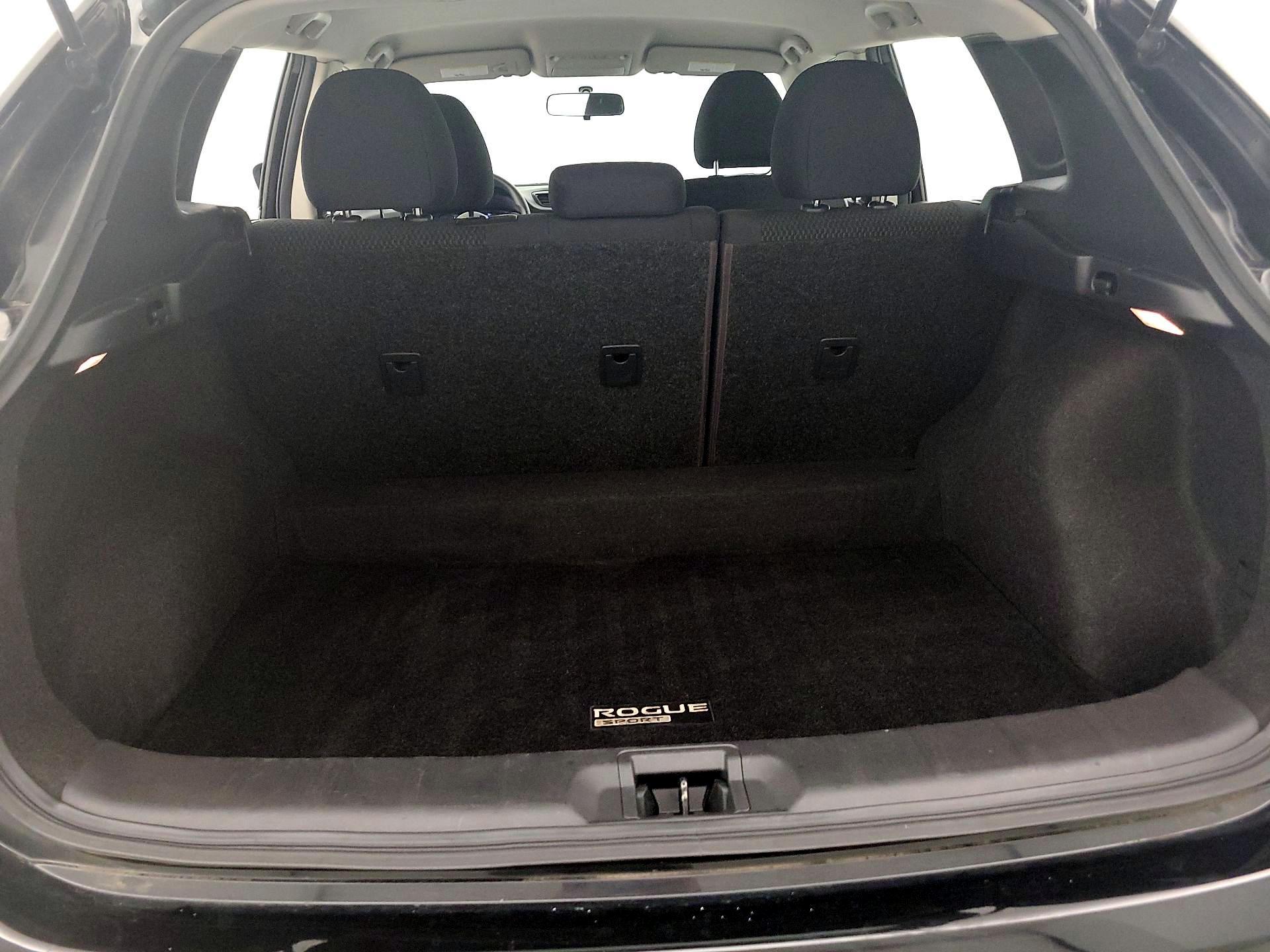 Thumbnail: 2018 Nissan Rogue Sport - 20