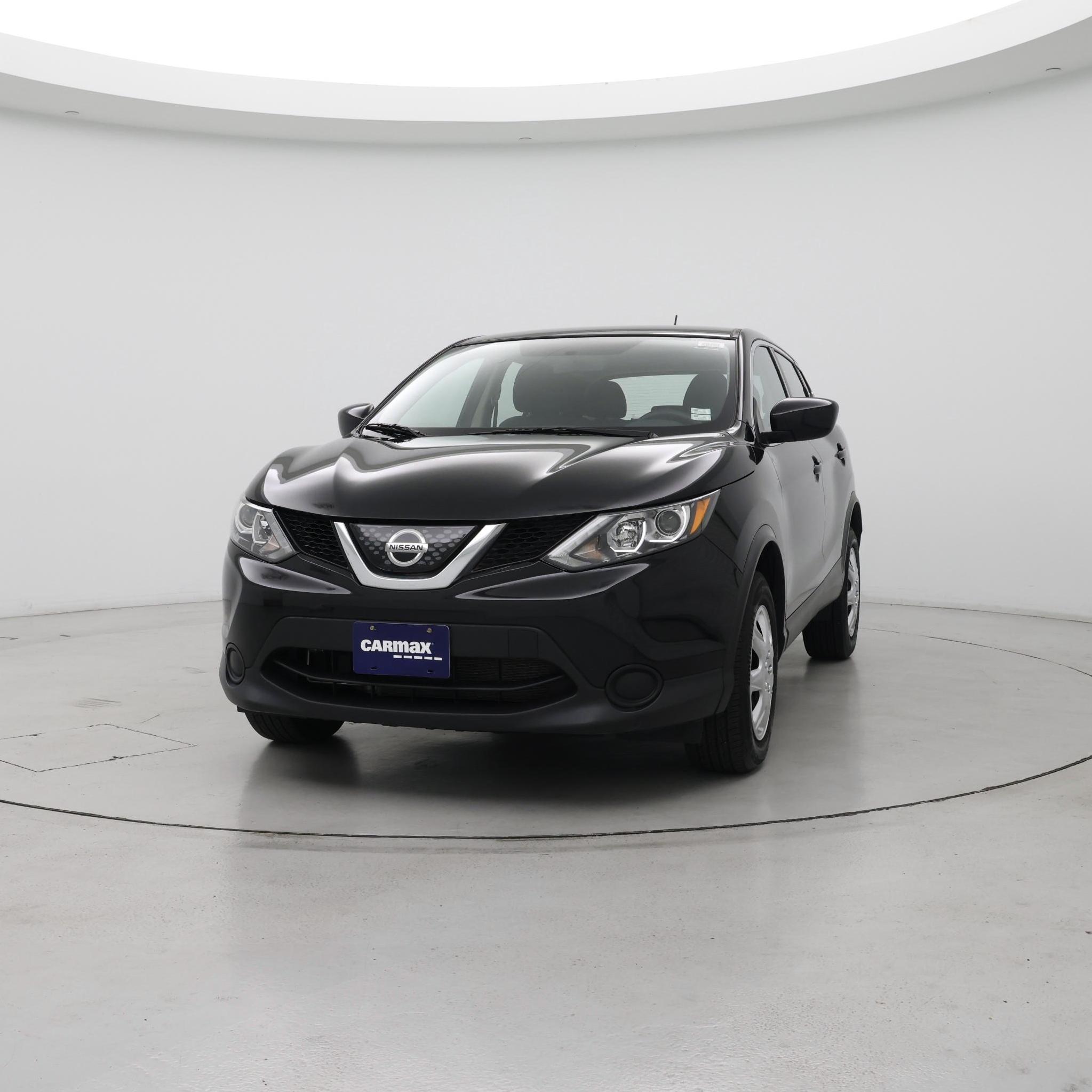 Thumbnail: 2018 Nissan Rogue Sport - 4