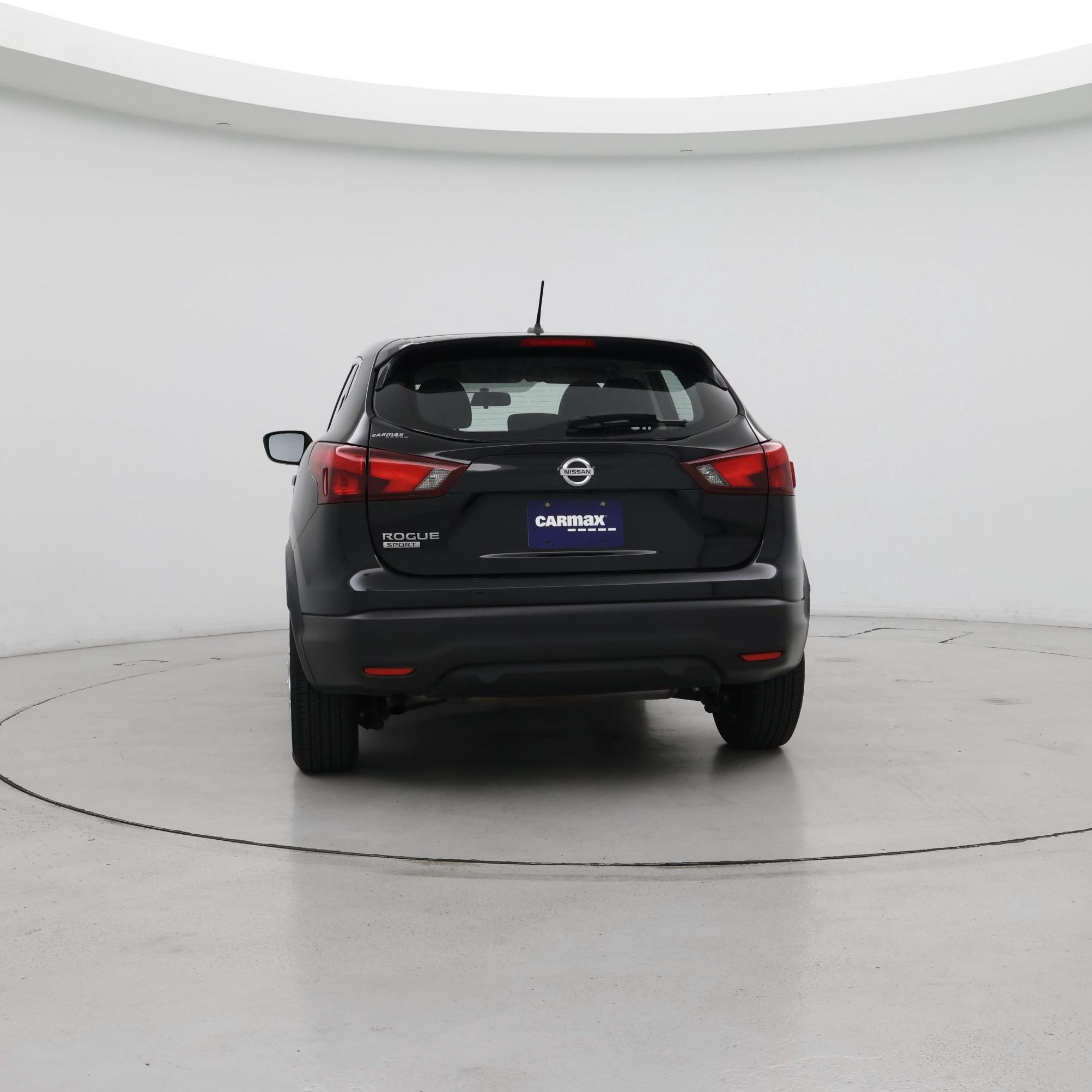 Thumbnail: 2018 Nissan Rogue Sport - 6