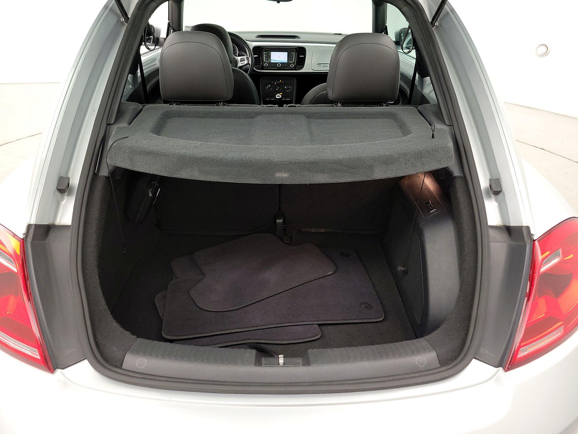 Thumbnail: 2014 Volkswagen Beetle - 20
