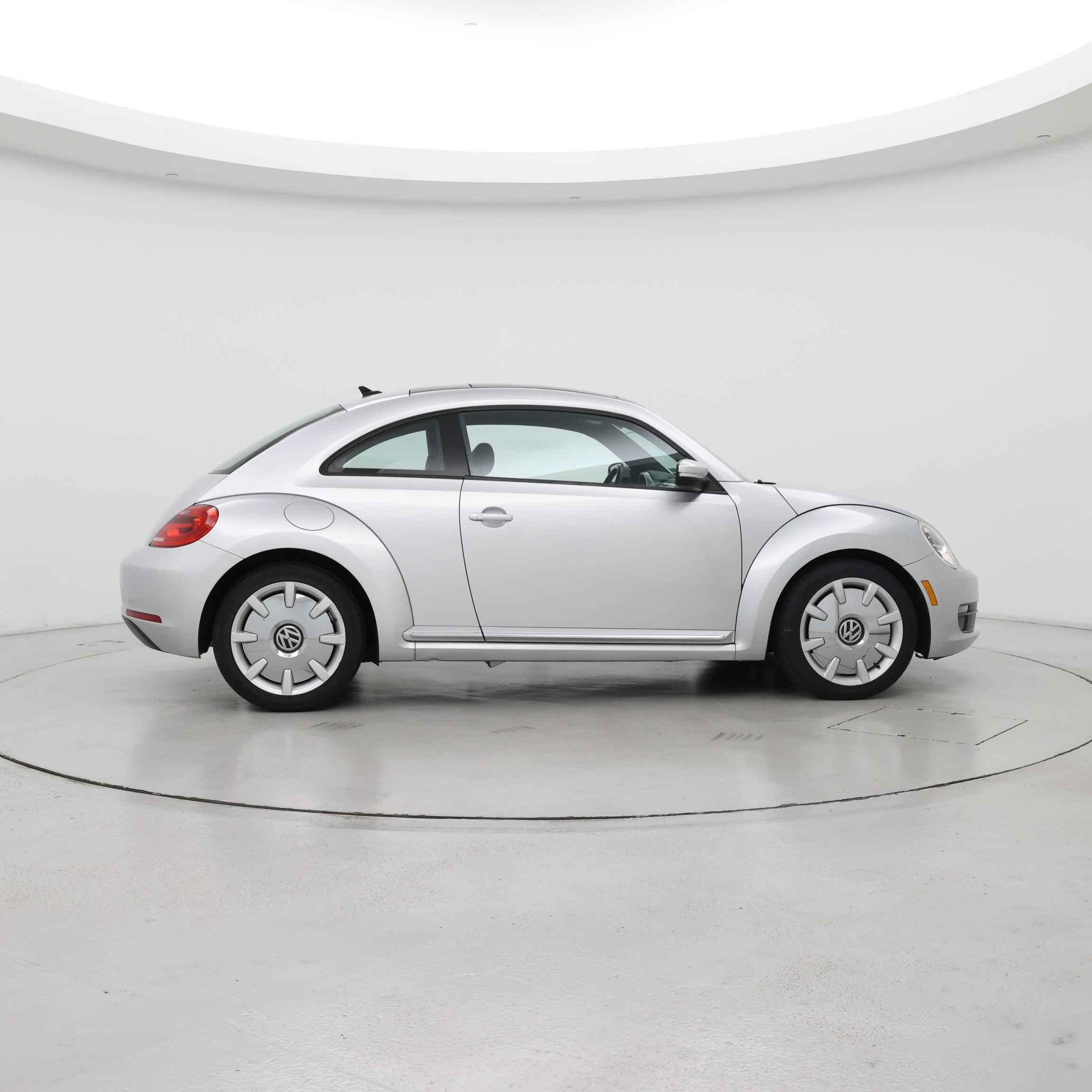 Thumbnail: 2014 Volkswagen Beetle - 7