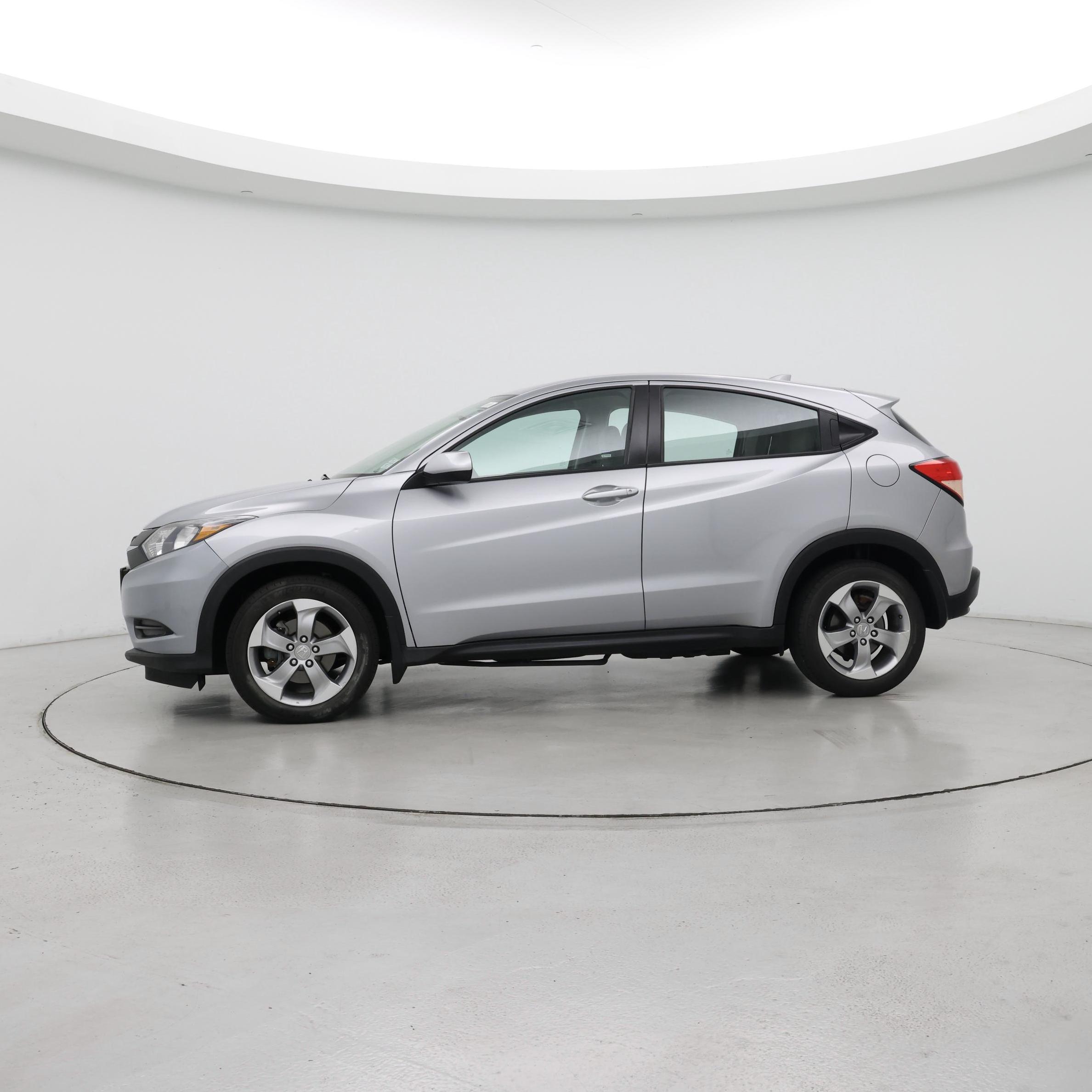 Thumbnail: 2017 Honda HR-V - 3
