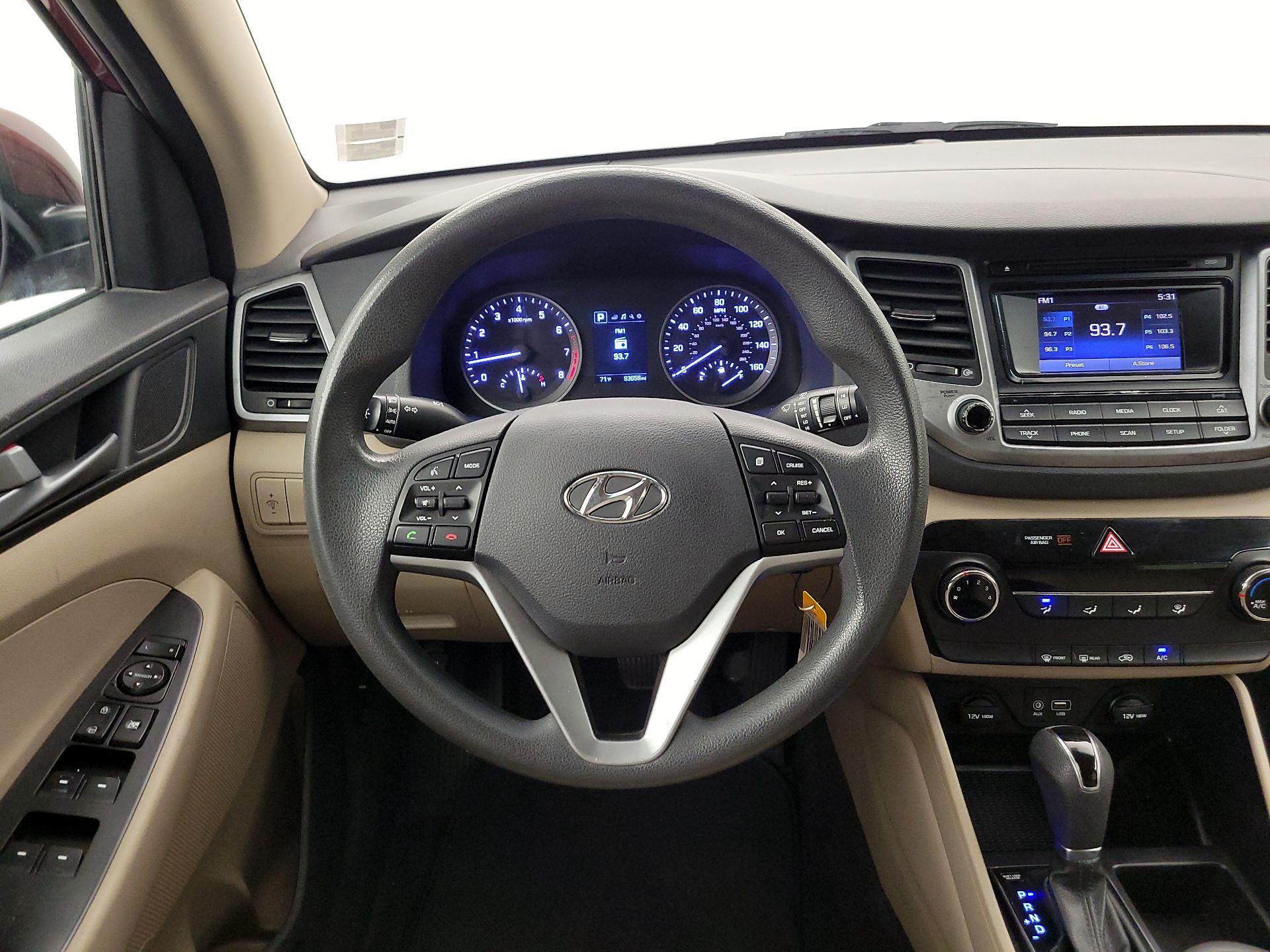 Thumbnail: 2017 Hyundai Tucson - 10