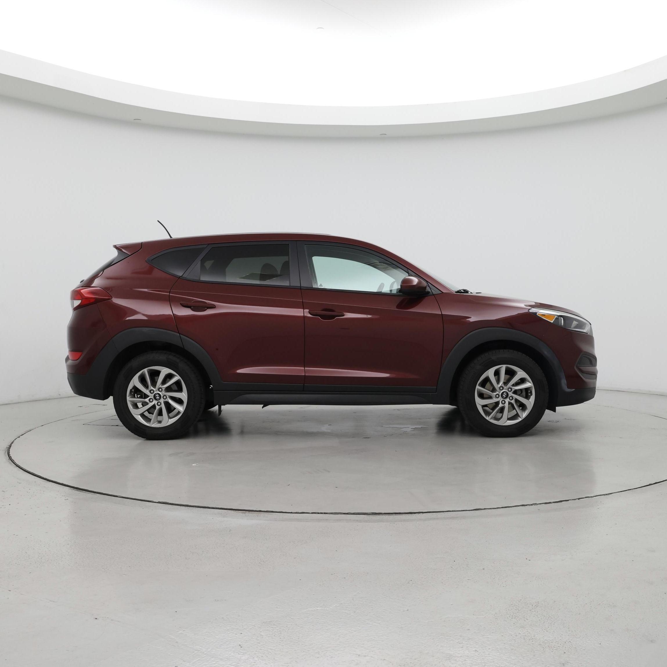 Thumbnail: 2017 Hyundai Tucson - 7