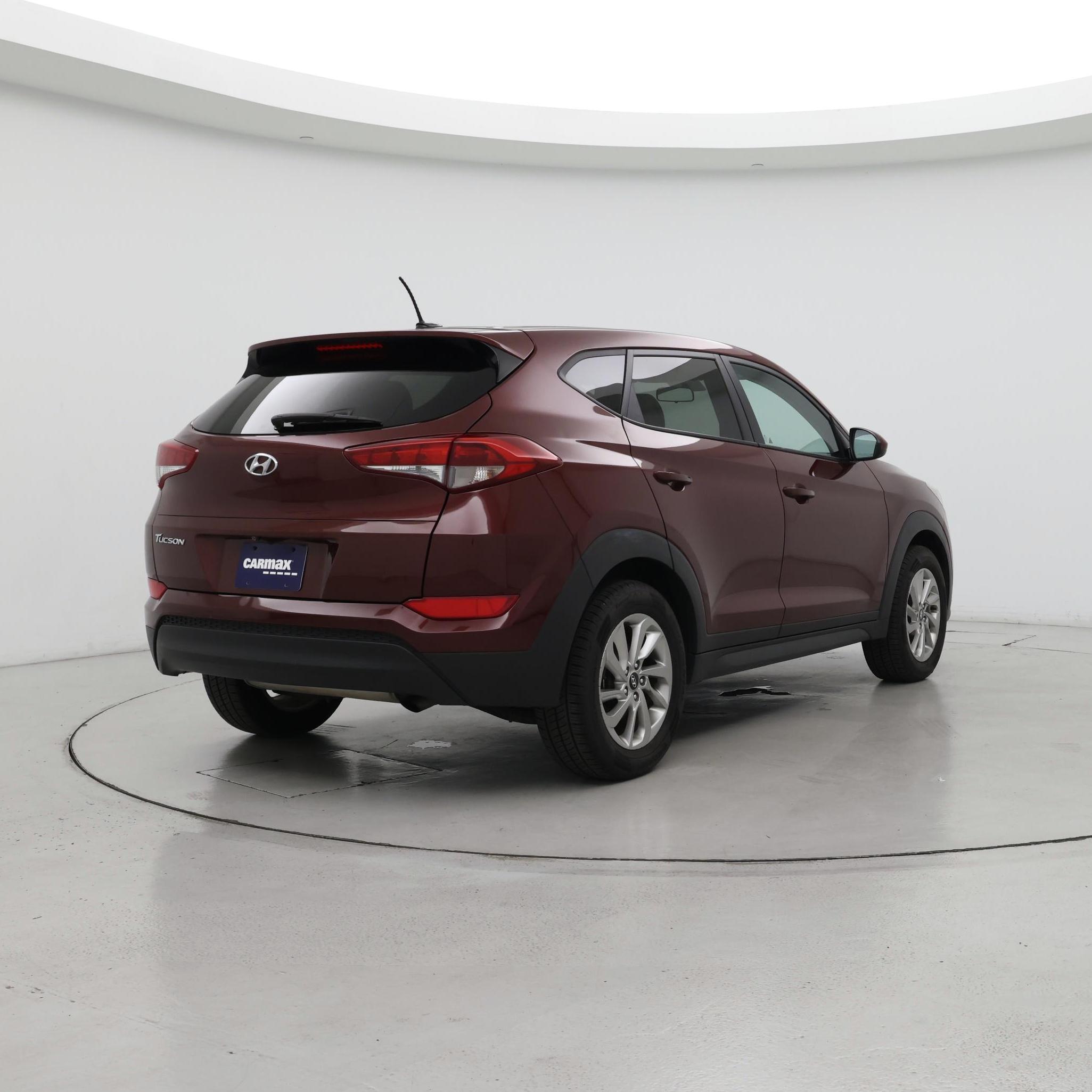 Thumbnail: 2017 Hyundai Tucson - 8