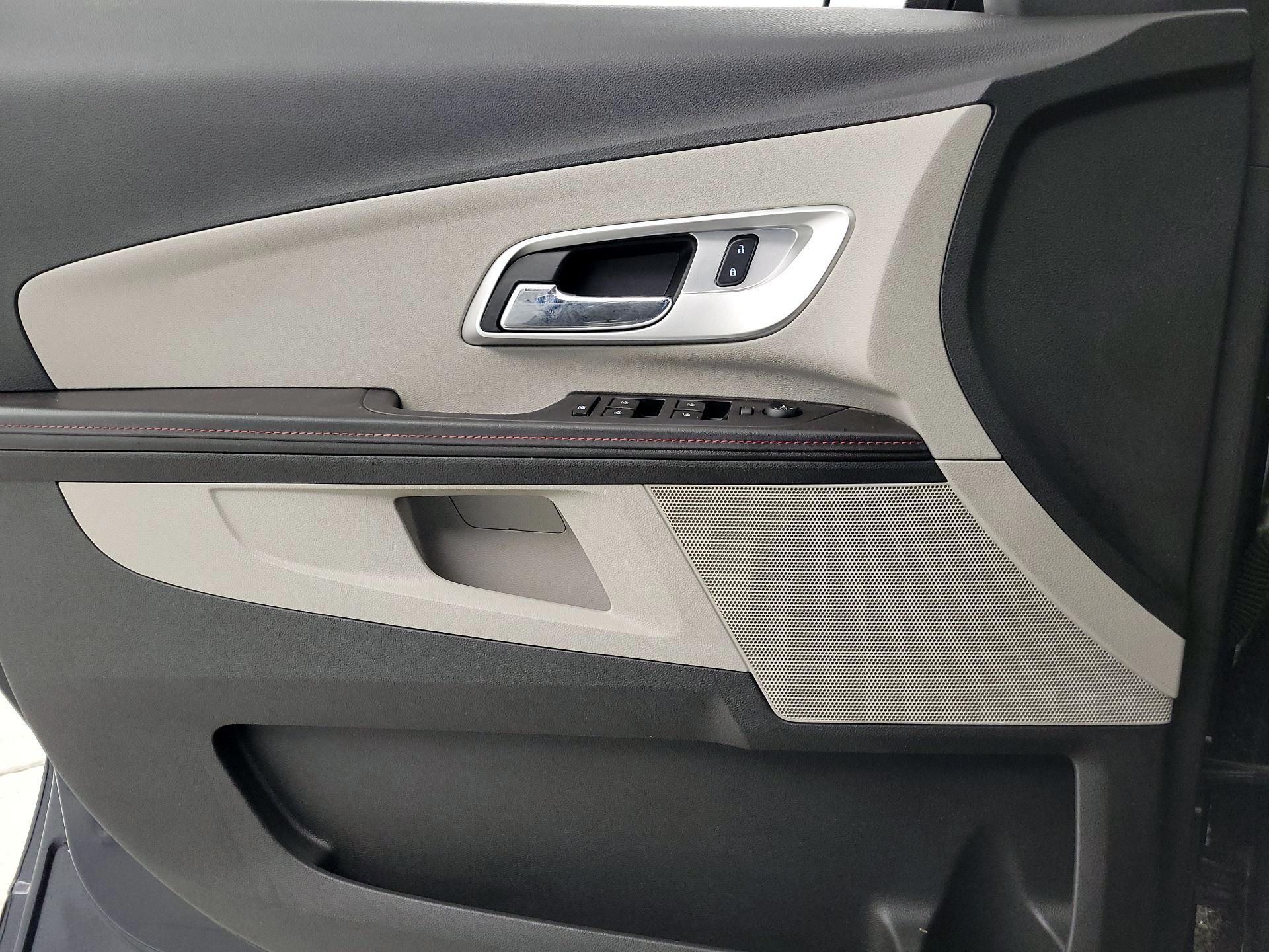 Thumbnail: 2015 Chevrolet Equinox - 12