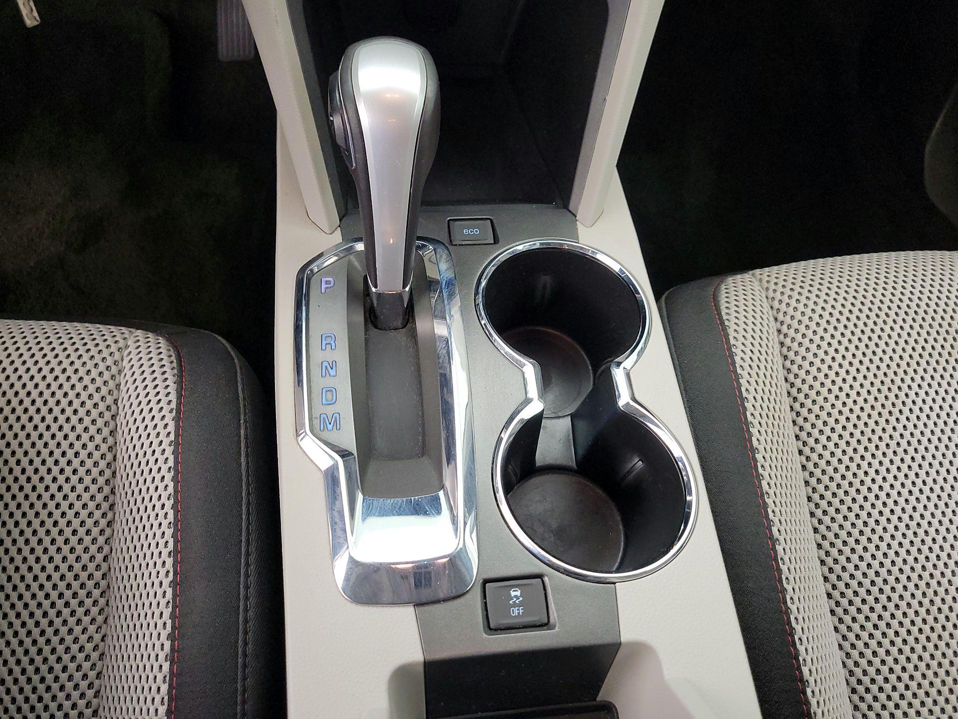 Thumbnail: 2015 Chevrolet Equinox - 17
